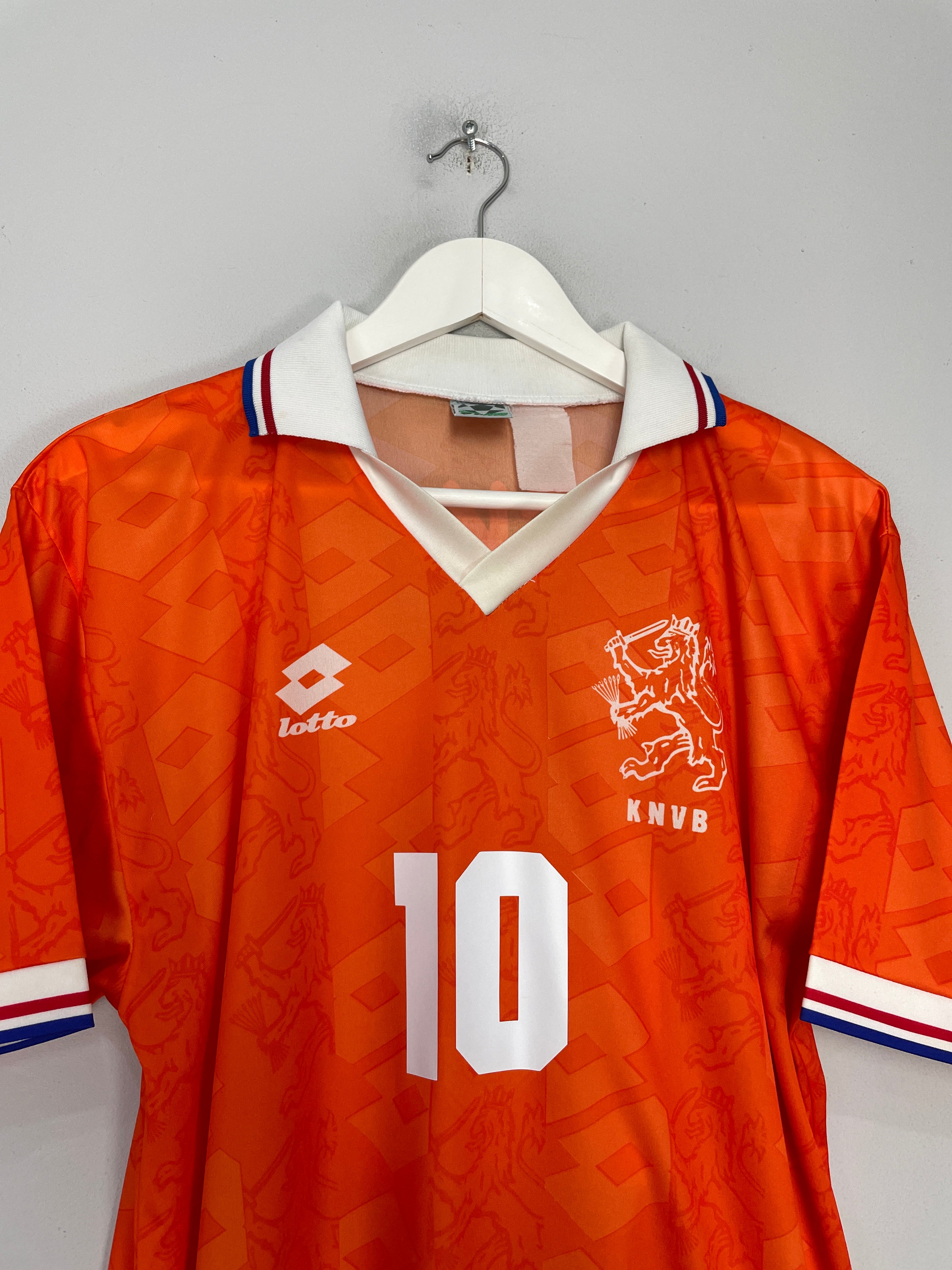 Shop 1994 NETHERLANDS BERGKAMP #10 HOME SHIRT (M) LOTTO, classic football shirts, vintage football shirts & retro soccer jerseys at Cult Kits