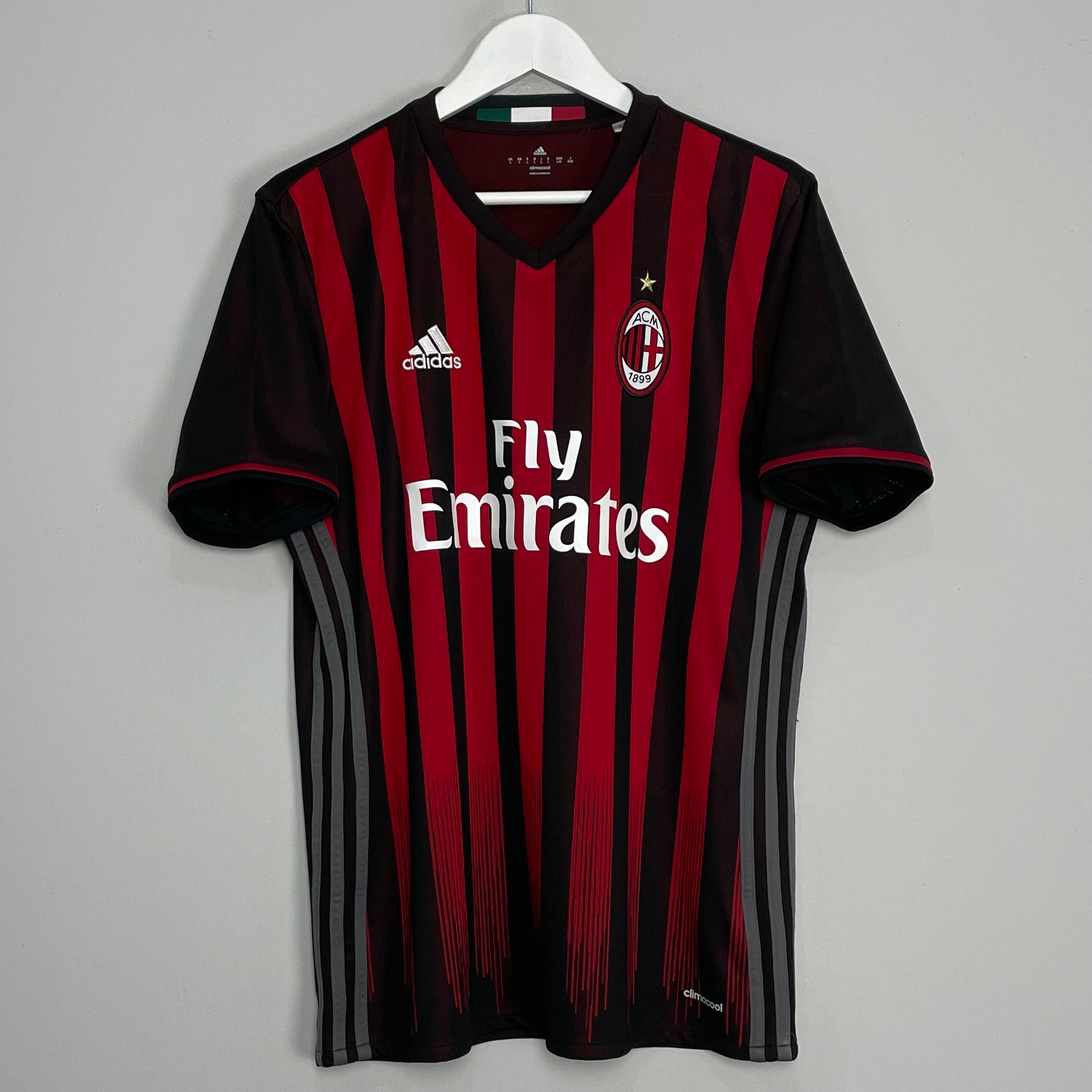 Shop 2016/17 AC MILAN HOME SHIRT (L) ADIDAS, classic football shirts, vintage football shirts & retro soccer jerseys at Cult Kits