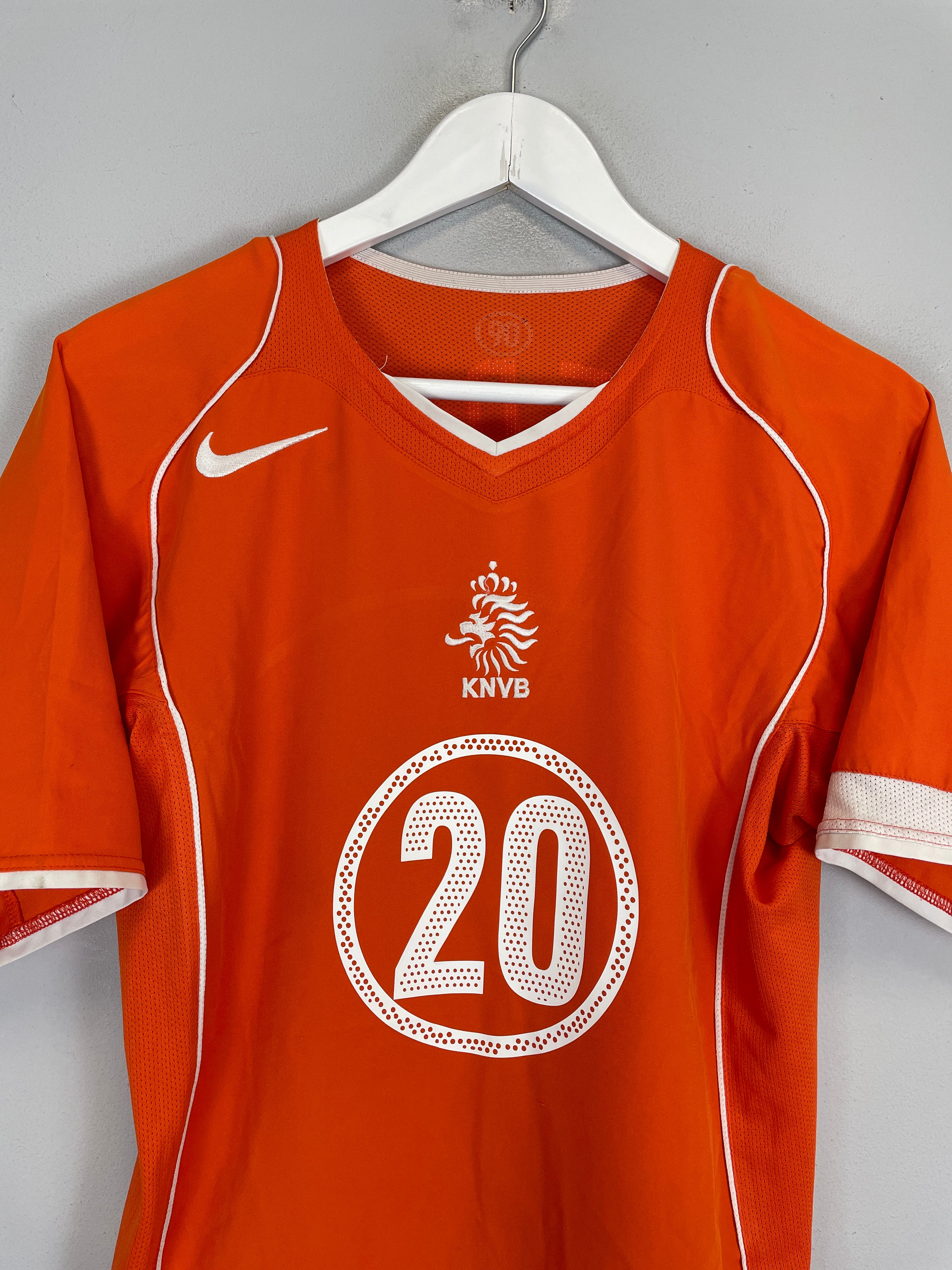 Shop 2004/06 NETHERLANDS SEEDORF #20 HOME SHIRT (M) NIKE, classic football shirts, vintage football shirts & retro soccer jerseys at Cult Kits