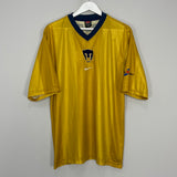 Image of the Unam Pumas shirt from the 2000/01 season
