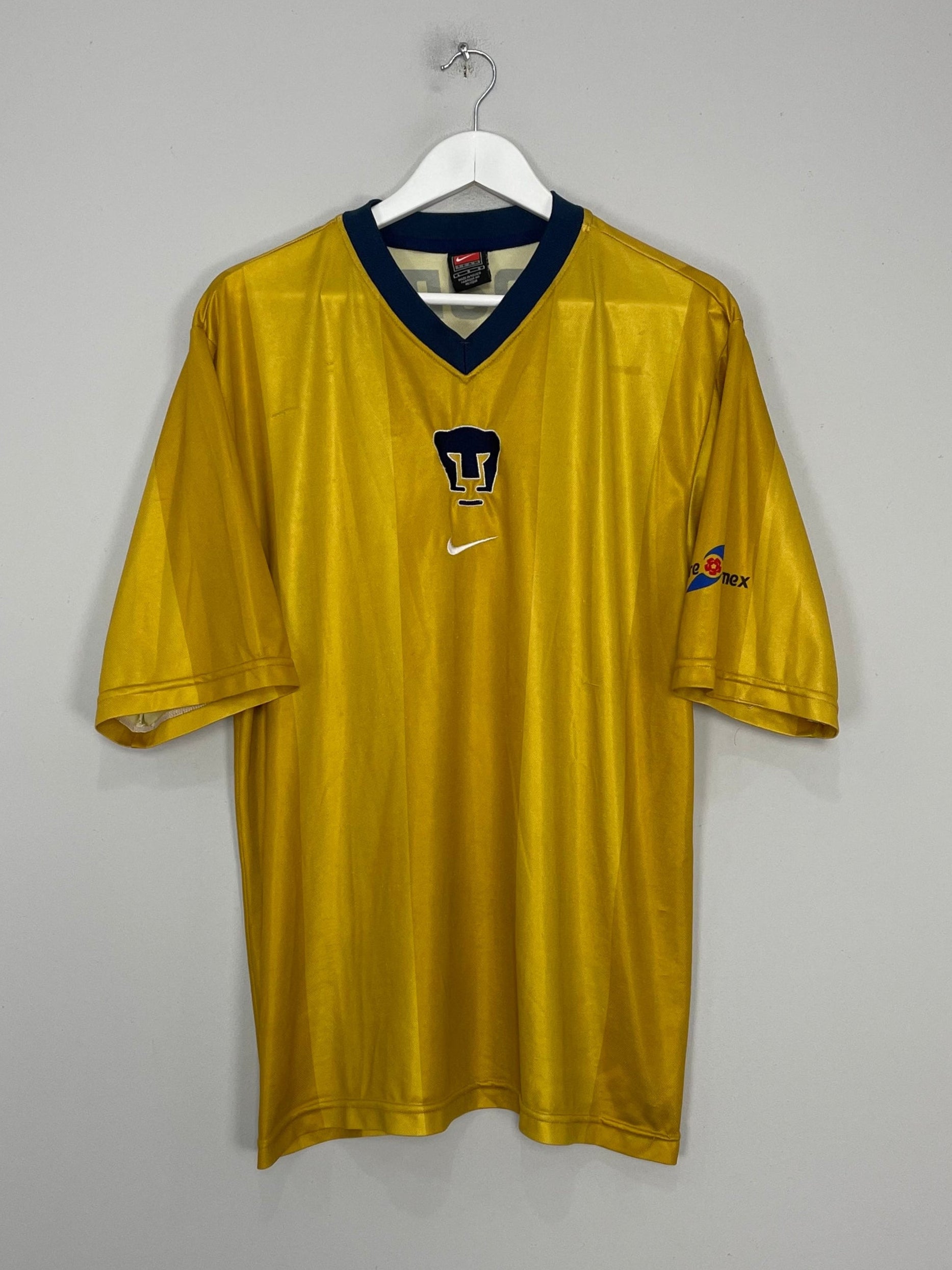 Shop 2000/01 UNAM PUMAS AWAY SHIRT (L) NIKE, classic football shirts, vintage football shirts & retro soccer jerseys at Cult Kits