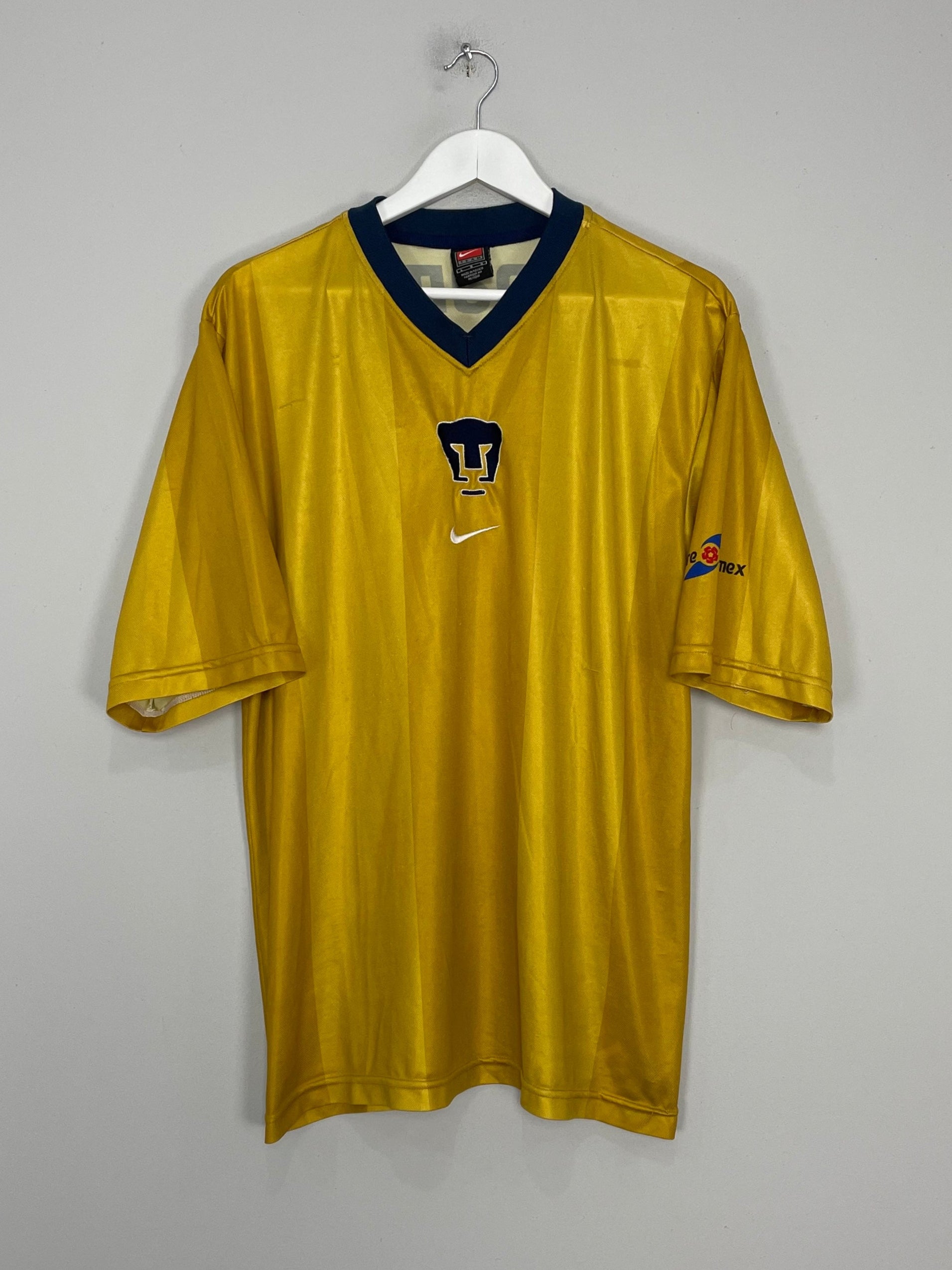 Shop 2000/01 UNAM PUMAS AWAY SHIRT (L) NIKE, classic football shirts, vintage football shirts & retro soccer jerseys at Cult Kits