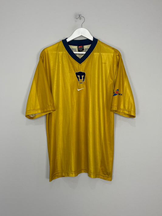 Image of the Unam Pumas shirt from the 2000/01 season