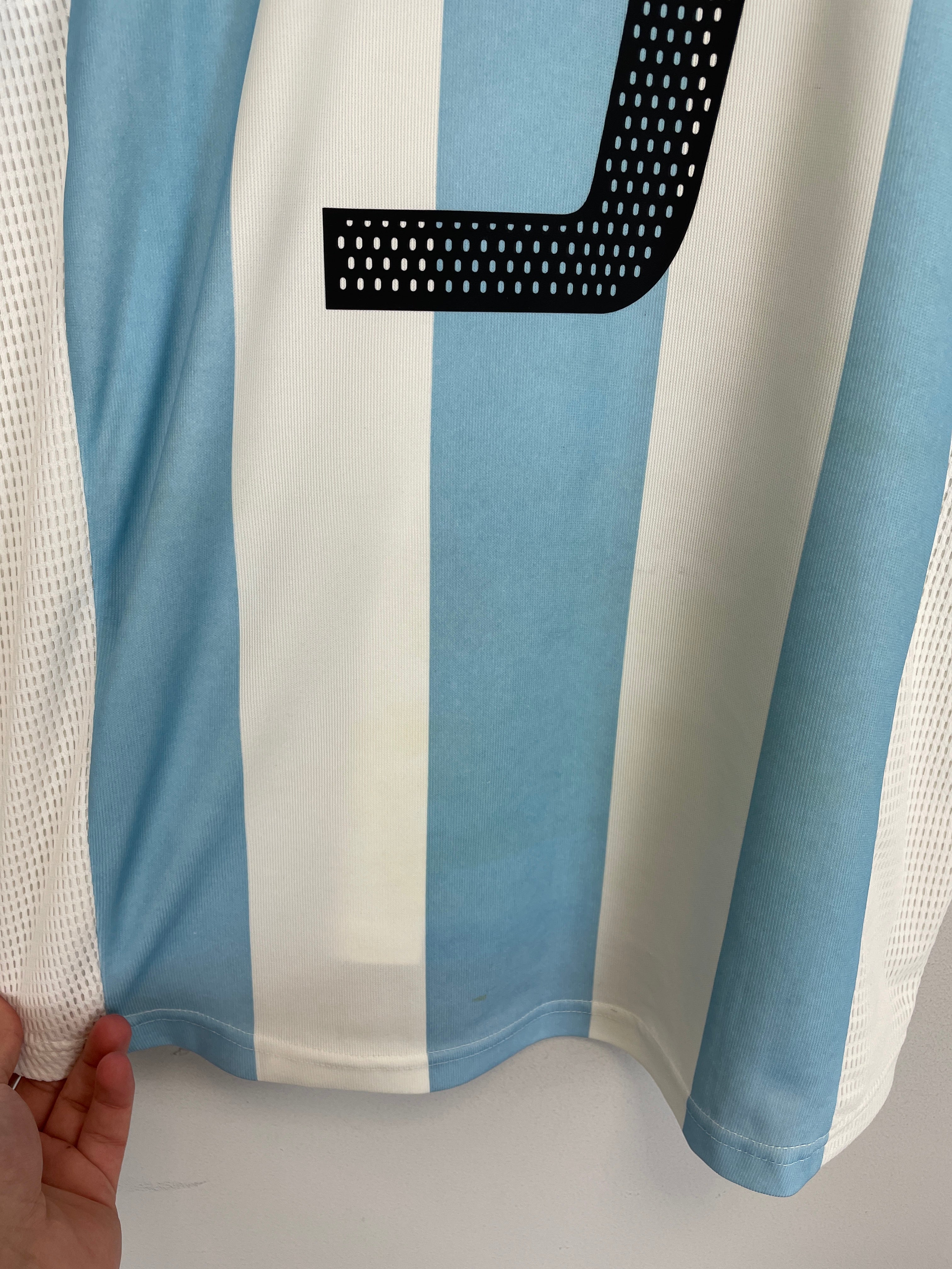 Shop 2002/04 ARGENTINA BATISTUTA #9 HOME SHIRT (L) ADIDAS, classic football shirts, vintage football shirts & retro soccer jerseys at Cult Kits