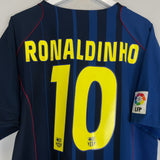 Shop 2004/05 BARCELONA RONALDINHO #10 AWAY SHIRT (XL) NIKE, classic football shirts, vintage football shirts & retro soccer jerseys at Cult Kits