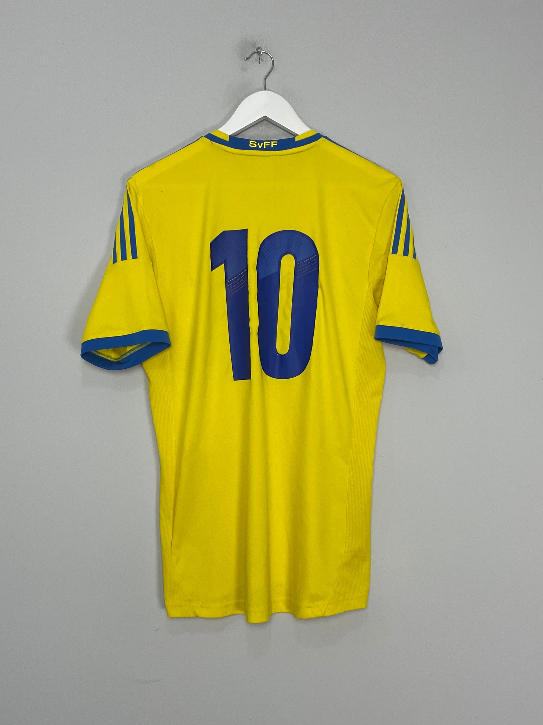 Shop 2016/17 SWEDEN #10 *PLAYER ISSUE* HOME SHIRT (M) ADIDAS, classic football shirts, vintage football shirts & retro soccer jerseys at Cult Kits
