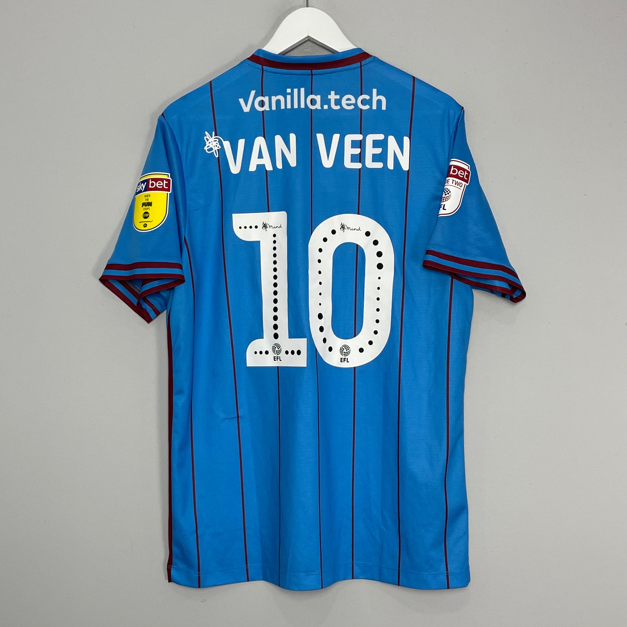 Shop 2019/20 SCUNTHORPE UNITED VAN VEEN #10 HOME SHIRT (L) FBT, classic football shirts, vintage football shirts & retro soccer jerseys at Cult Kits
