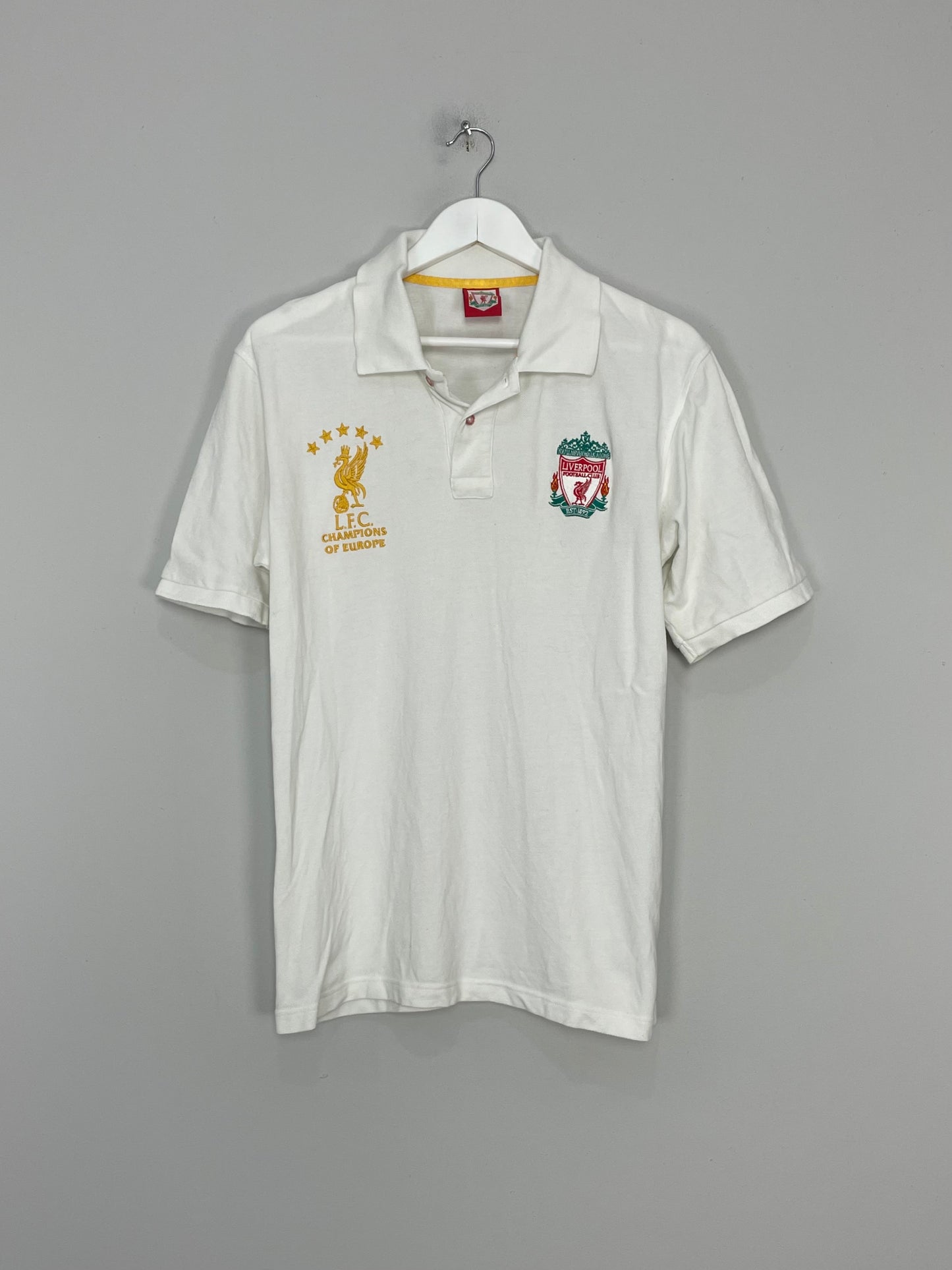 Image of the Liverpool shirt from the 2005/06 season