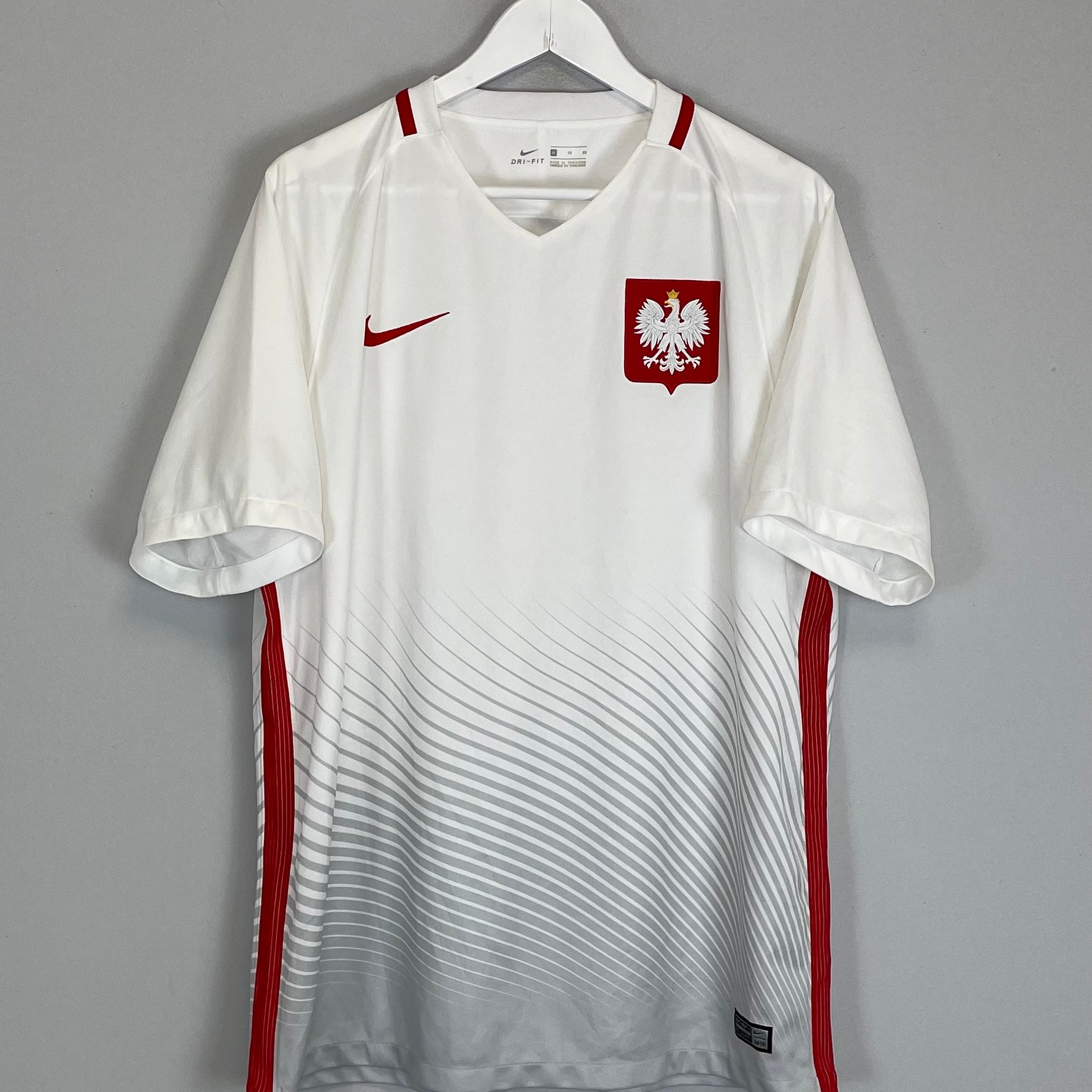 Shop 2018/19 POLAND HOME SHIRT (XL) NIKE, classic football shirts, vintage football shirts & retro soccer jerseys at Cult Kits