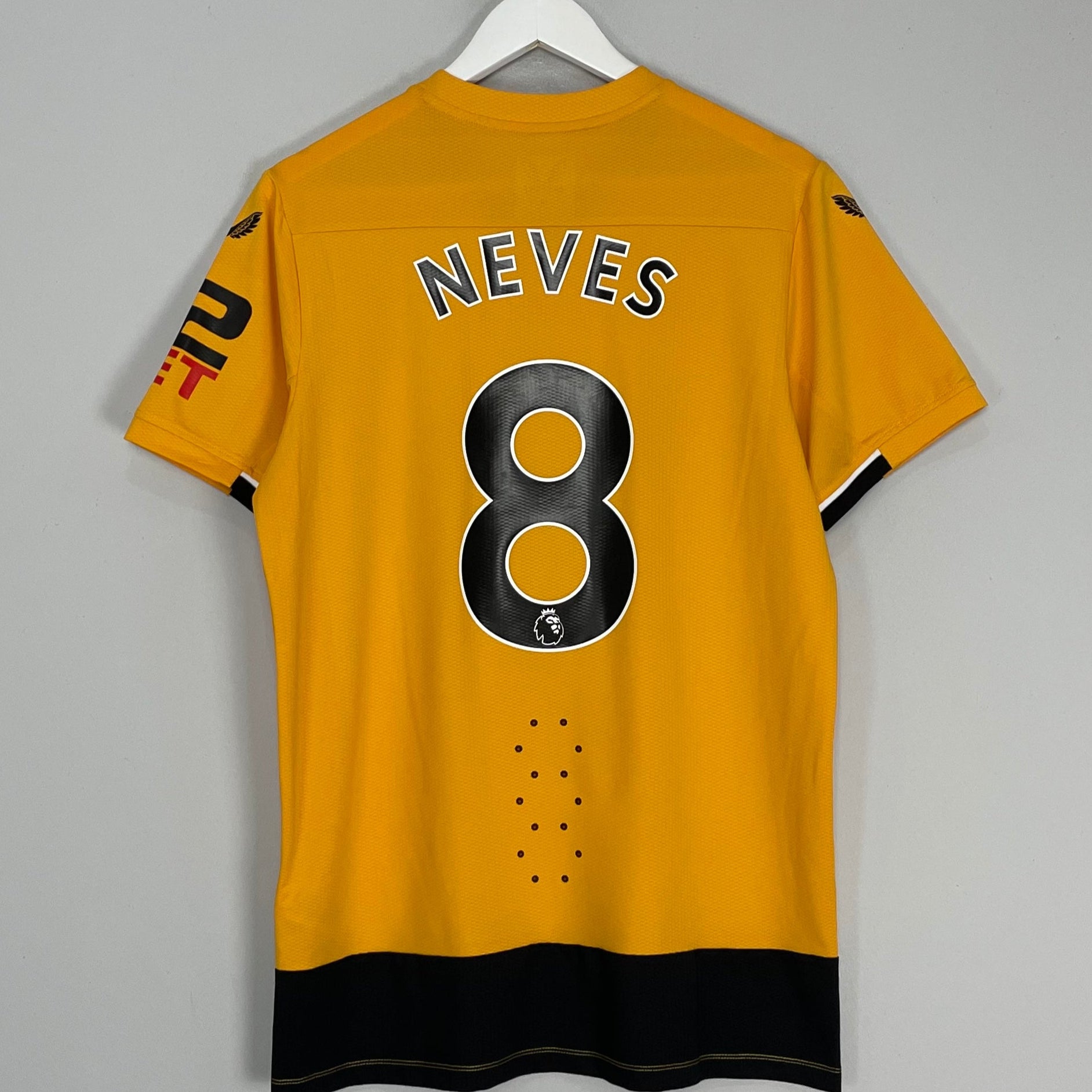 Shop 2022/23 WOLVES NEVES #8 HOME SHIRT (M) CASTORE, classic football shirts, vintage football shirts & retro soccer jerseys at Cult Kits