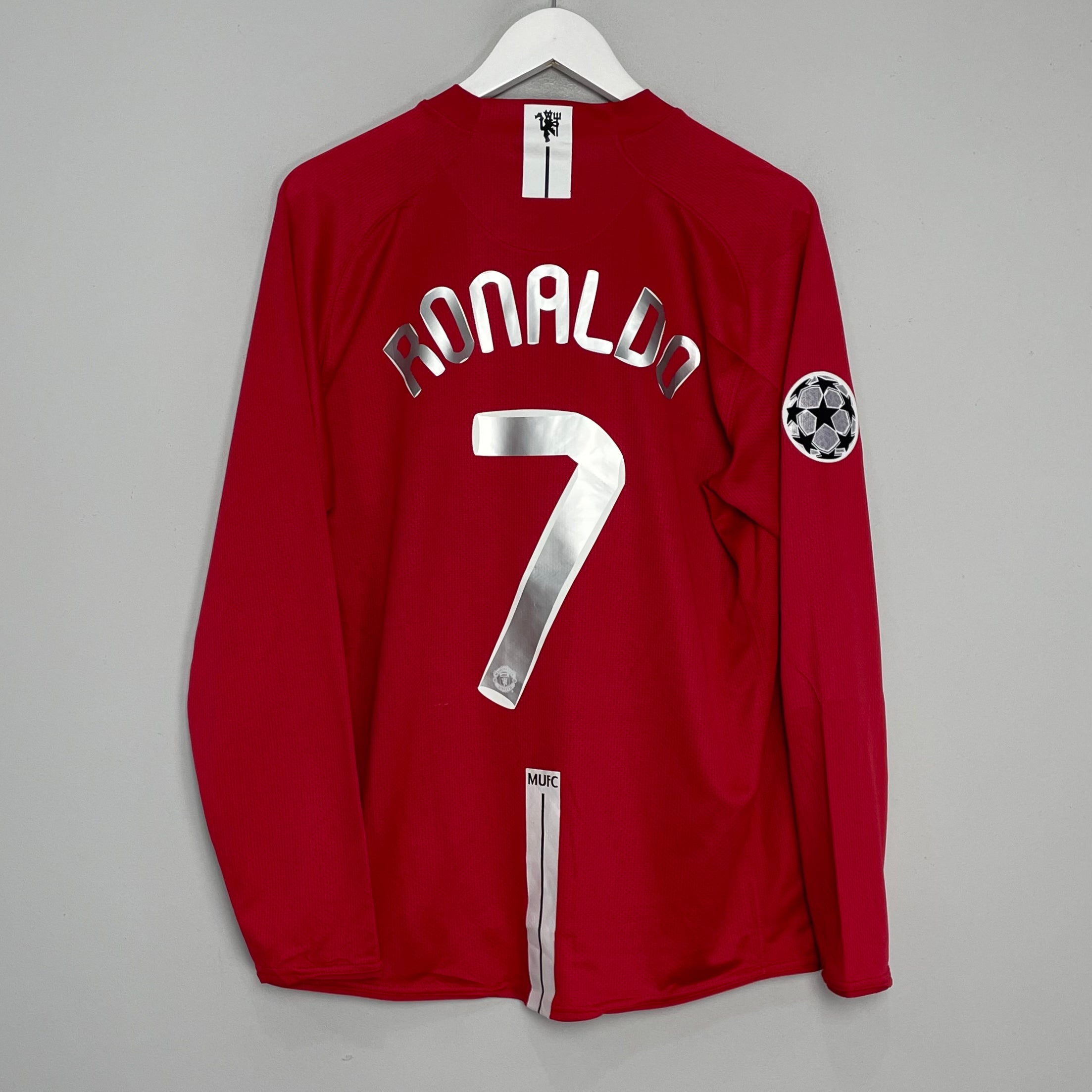 Shop 2007/09 MANCHESTER UNITED RONALDO #7 L/S C/L HOME SHIRT (L) NIKE, classic football shirts, vintage football shirts & retro soccer jerseys at Cult Kits
