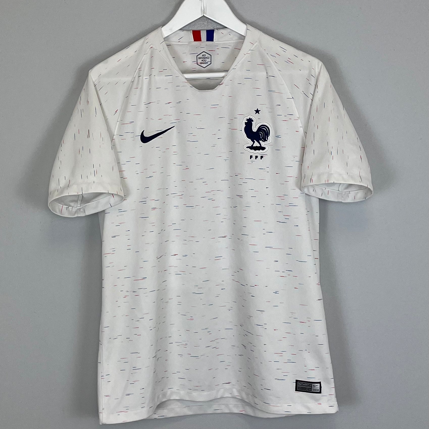 Shop 2018/19 FRANCE AWAY SHIRT (M) NIKE, classic football shirts, vintage football shirts & retro soccer jerseys at Cult Kits