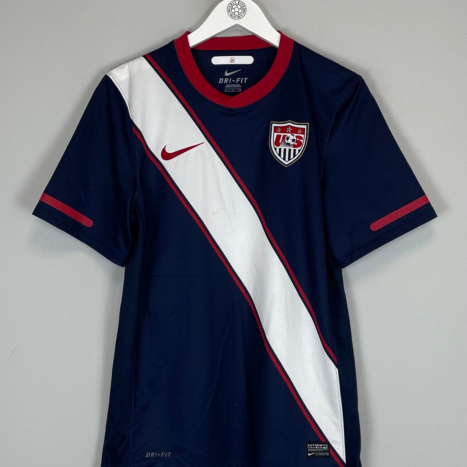 Shop 2010/11 USA AWAY SHIRT (S) NIKE, classic football shirts, vintage football shirts & retro soccer jerseys at Cult Kits