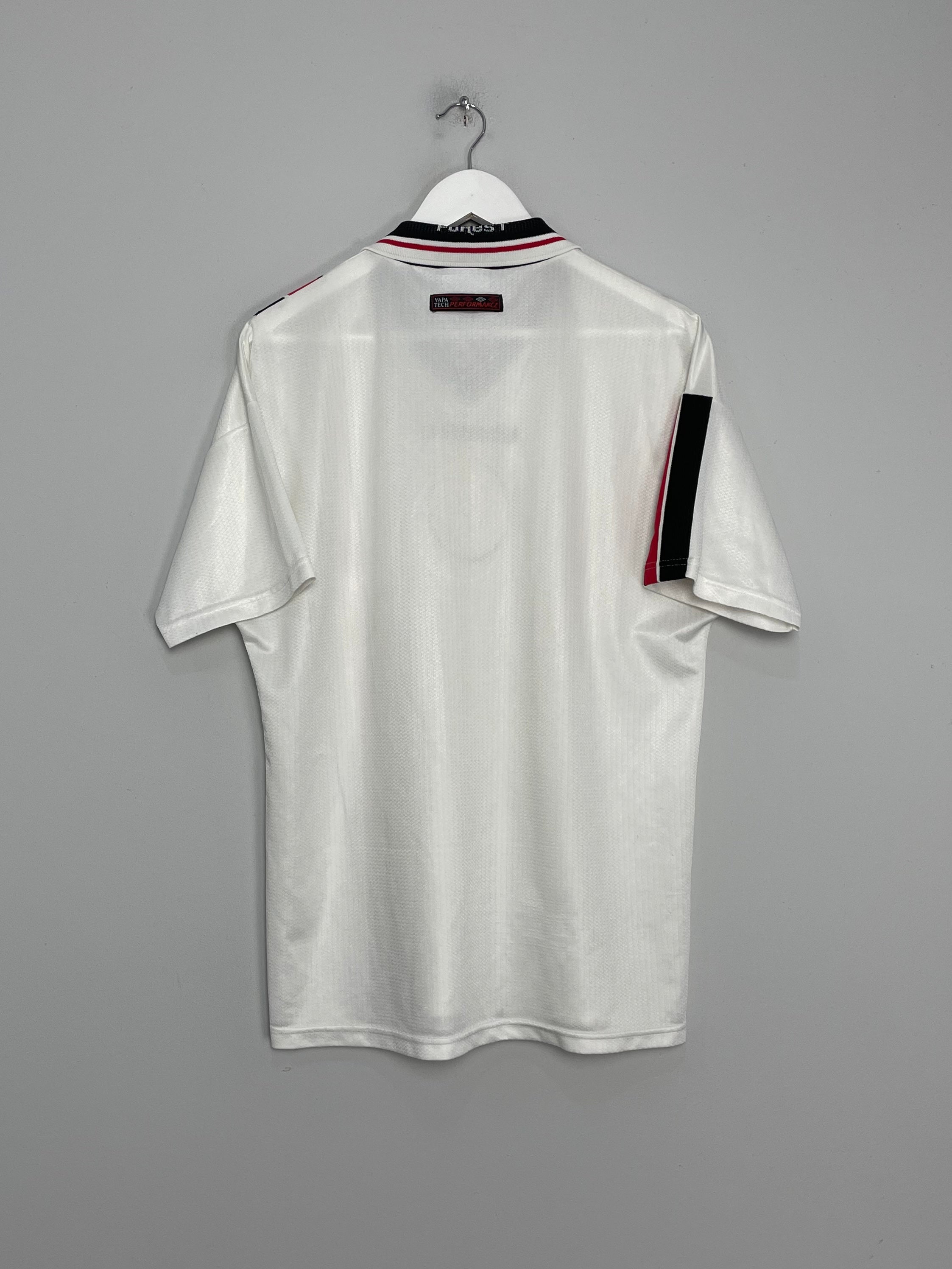 Shop 1997/00 NOTTINGHAM FOREST AWAY SHIRT (L) UMBRO, classic football shirts, vintage football shirts & retro soccer jerseys at Cult Kits