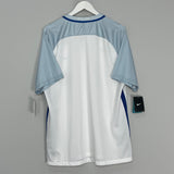 Shop 2016/17 ENGLAND *BNWT* HOME SHIRT (XL) NIKE, classic football shirts, vintage football shirts & retro soccer jerseys at Cult Kits