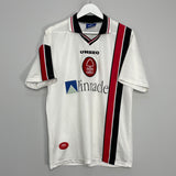 Shop 1997/00 NOTTINGHAM FOREST AWAY SHIRT (L) UMBRO, classic football shirts, vintage football shirts & retro soccer jerseys at Cult Kits