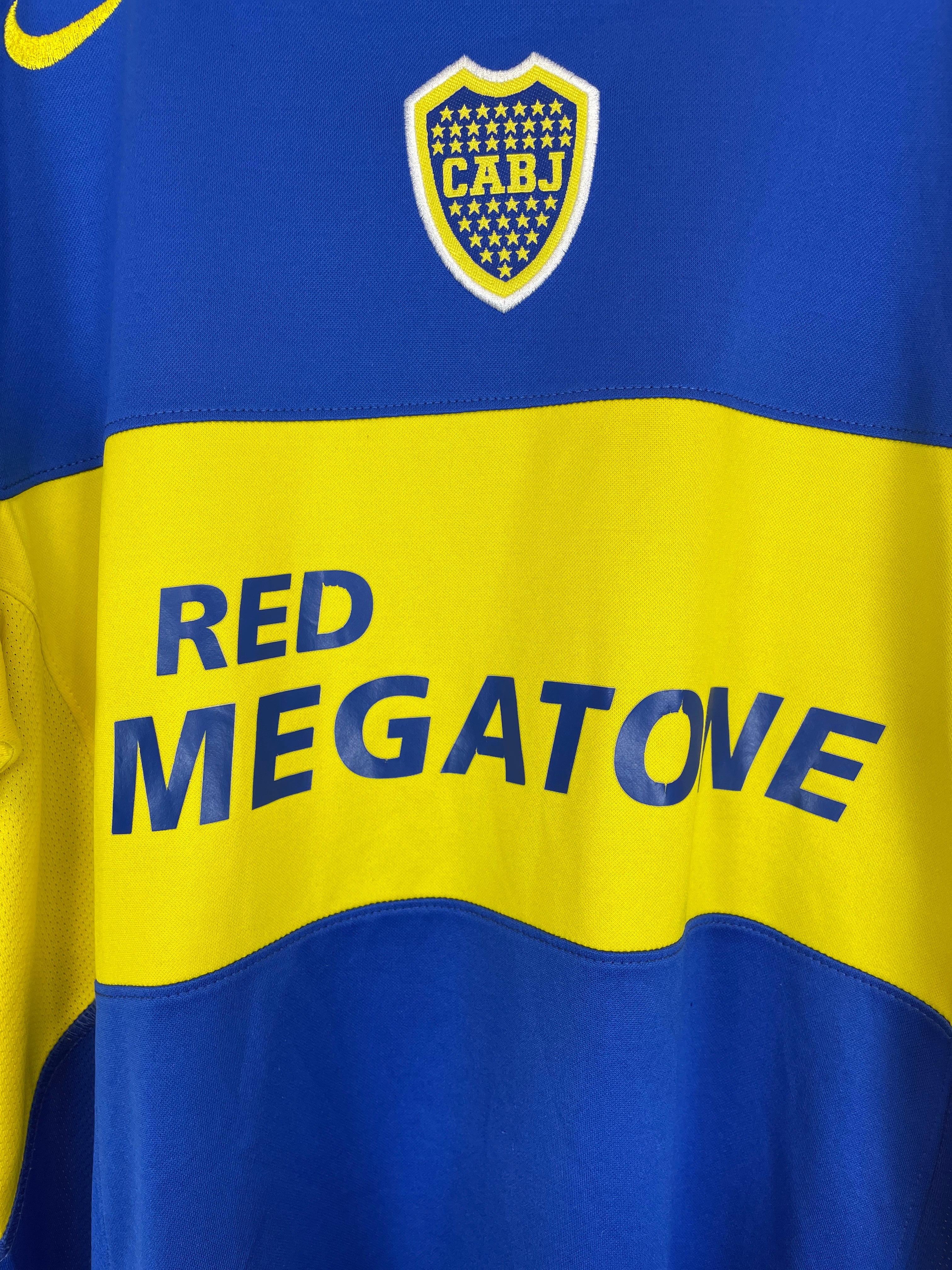 Shop 2005/06 BOCA JUNIORS HOME SHIRT (L) NIKE, classic football shirts, vintage football shirts & retro soccer jerseys at Cult Kits