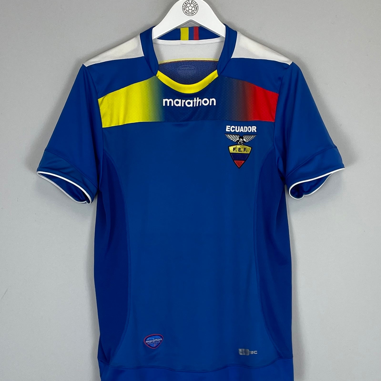 Shop 2011/12 ECUADOR AWAY SHIRT (M) MARATHON, classic football shirts, vintage football shirts & retro soccer jerseys at Cult Kits