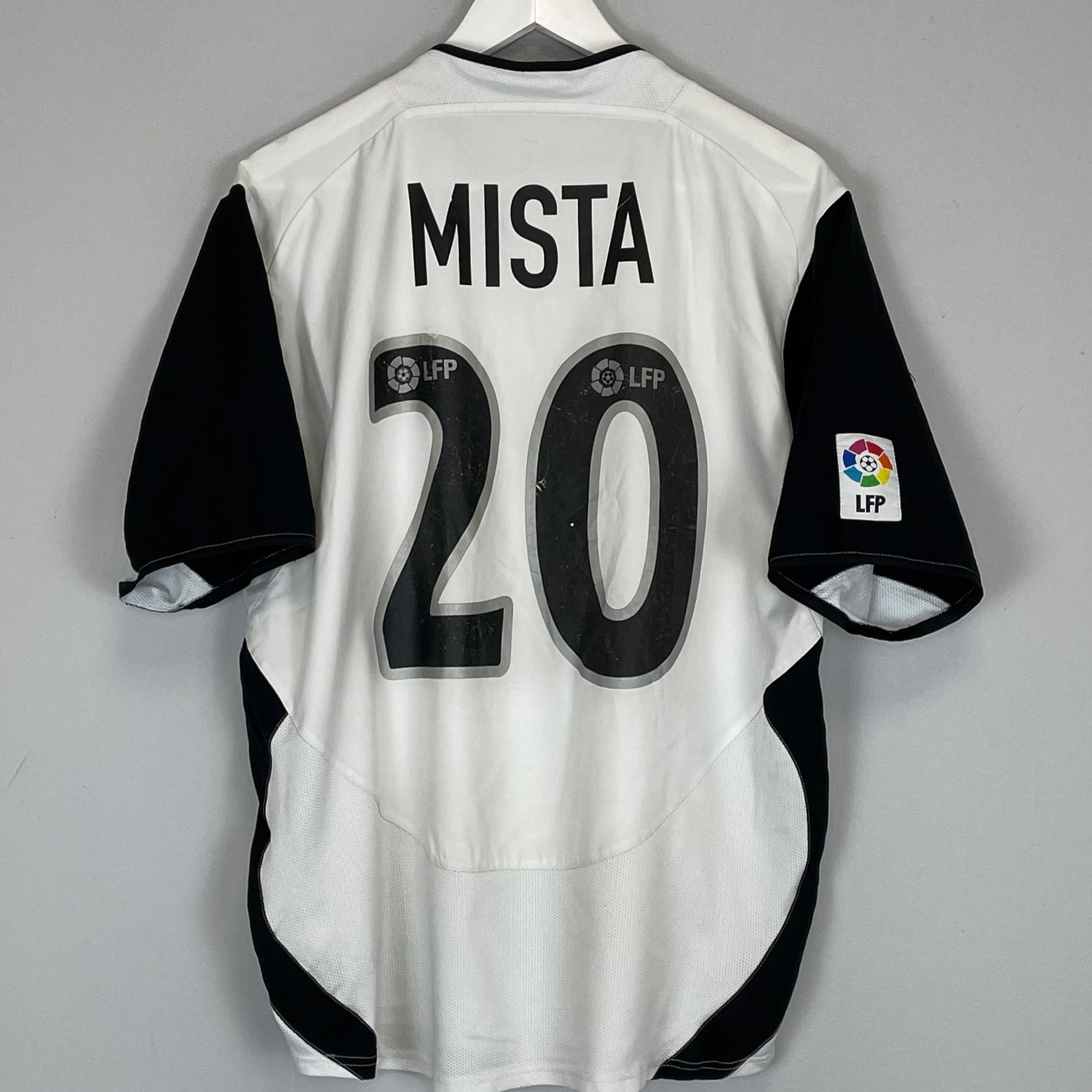 Shop 2003/04 VALENCIA MISTA #20 HOME SHIRT (L) NIKE, classic football shirts, vintage football shirts & retro soccer jerseys at Cult Kits