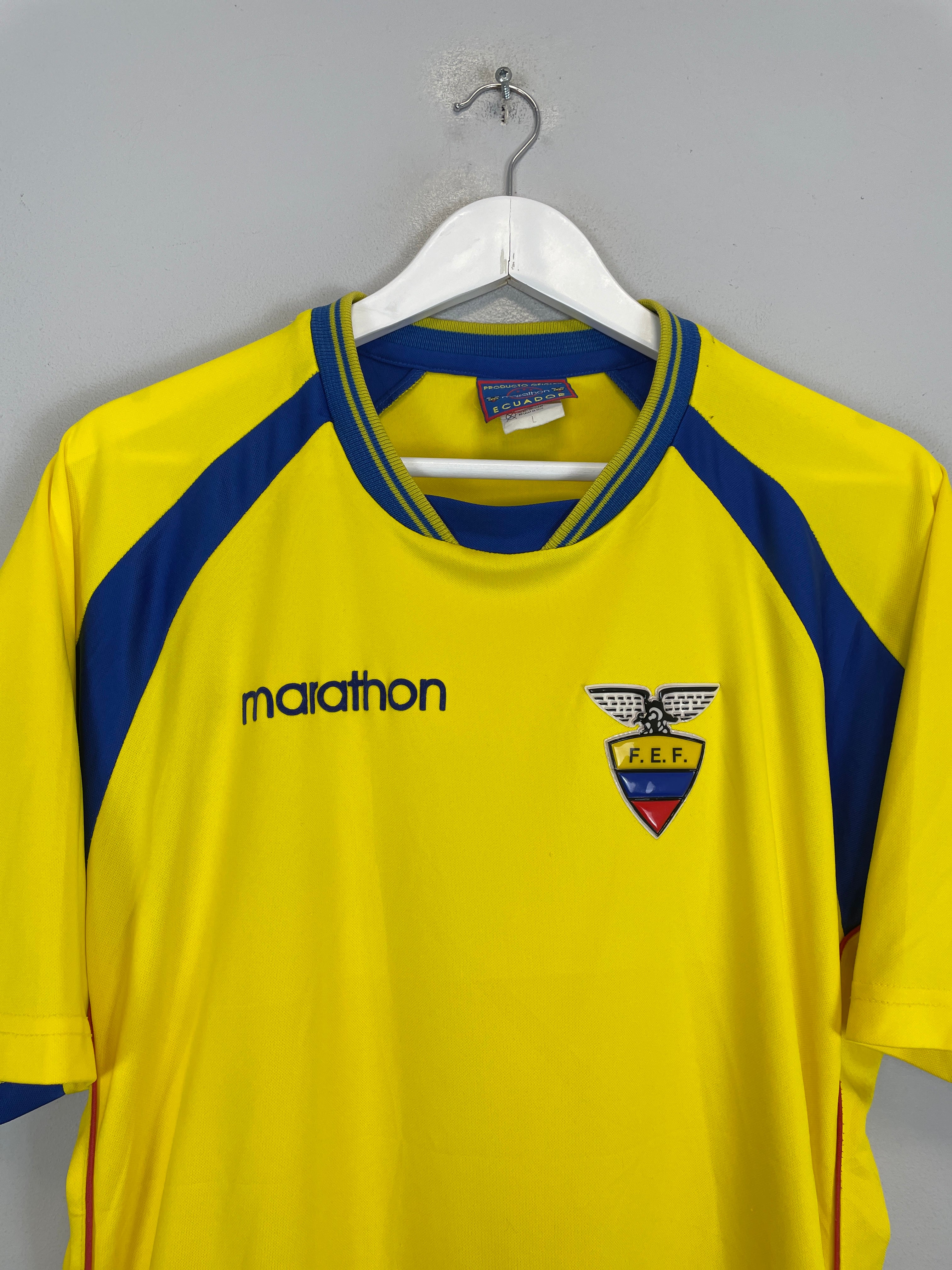 Shop 2002/03 ECUADOR HOME SHIRT (L) MARATHON, classic football shirts, vintage football shirts & retro soccer jerseys at Cult Kits