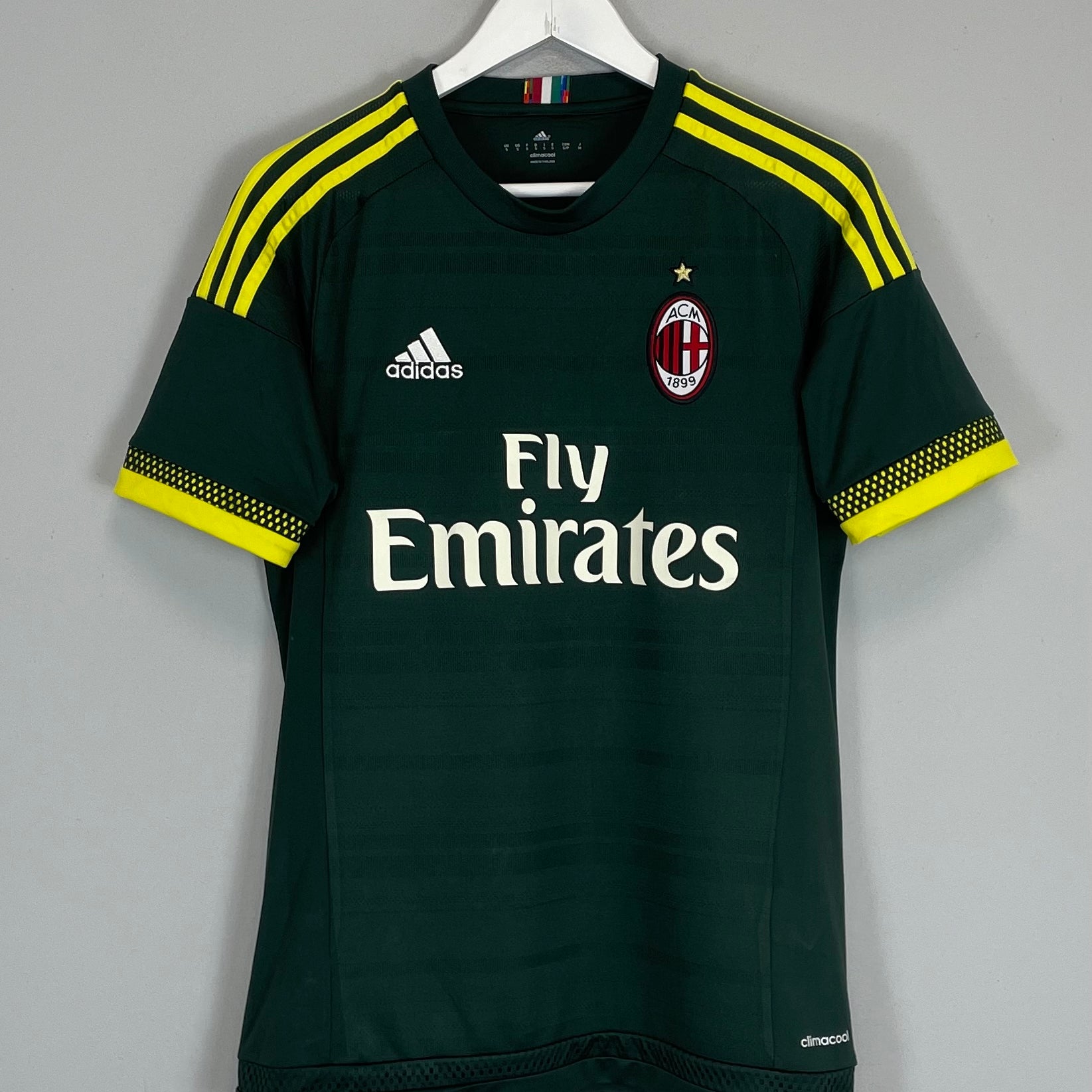 Shop 2015/16 AC MILAN THIRD SHIRT (S) ADIDAS, classic football shirts, vintage football shirts & retro soccer jerseys at Cult Kits