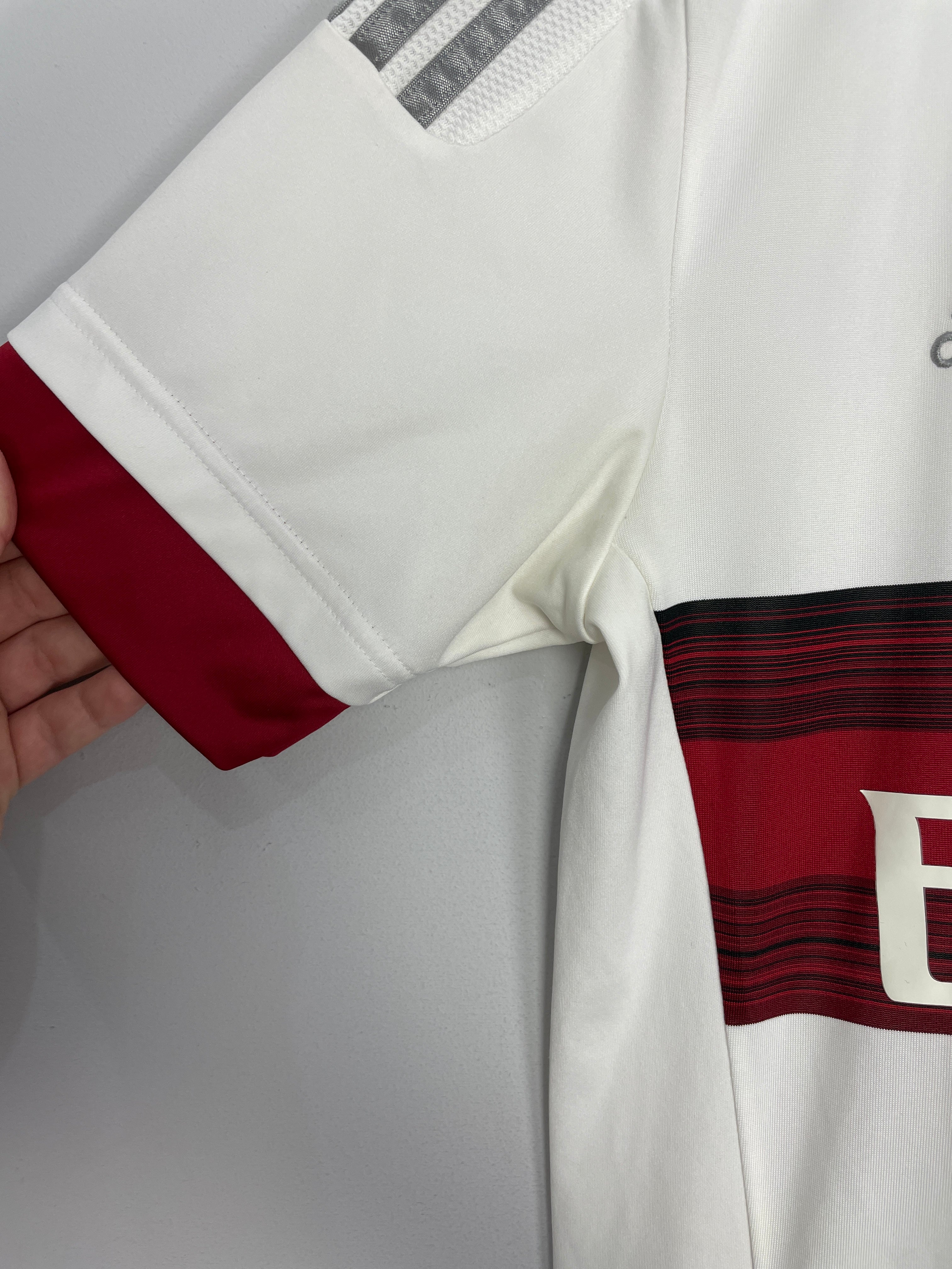 Shop 2015/16 AC MILAN AWAY SHIRT (S) ADIDAS, classic football shirts, vintage football shirts & retro soccer jerseys at Cult Kits