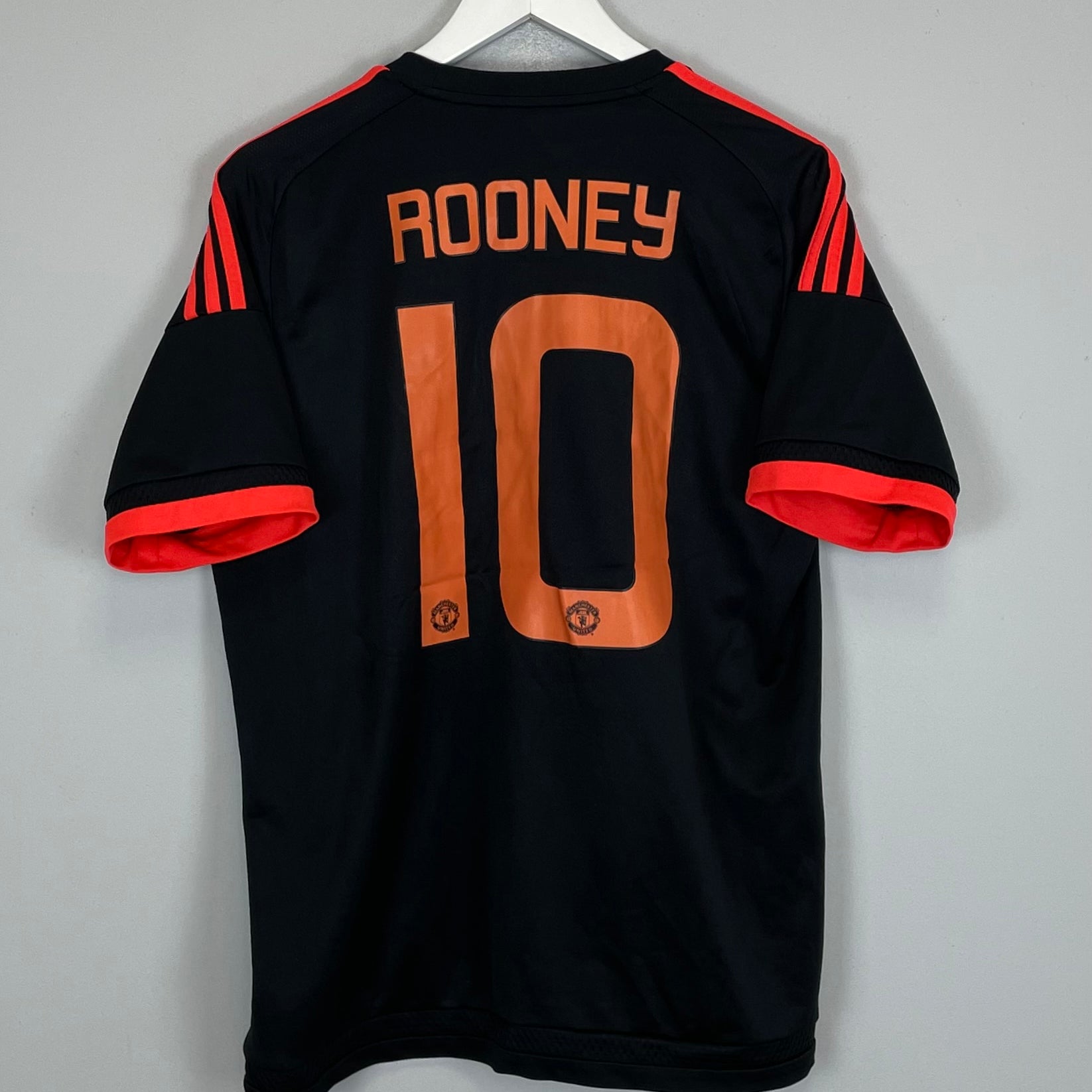 Shop 2015/16 MANCHESTER UNITED ROONEY #10 THIRD SHIRT (L) ADIDAS, classic football shirts, vintage football shirts & retro soccer jerseys at Cult Kits