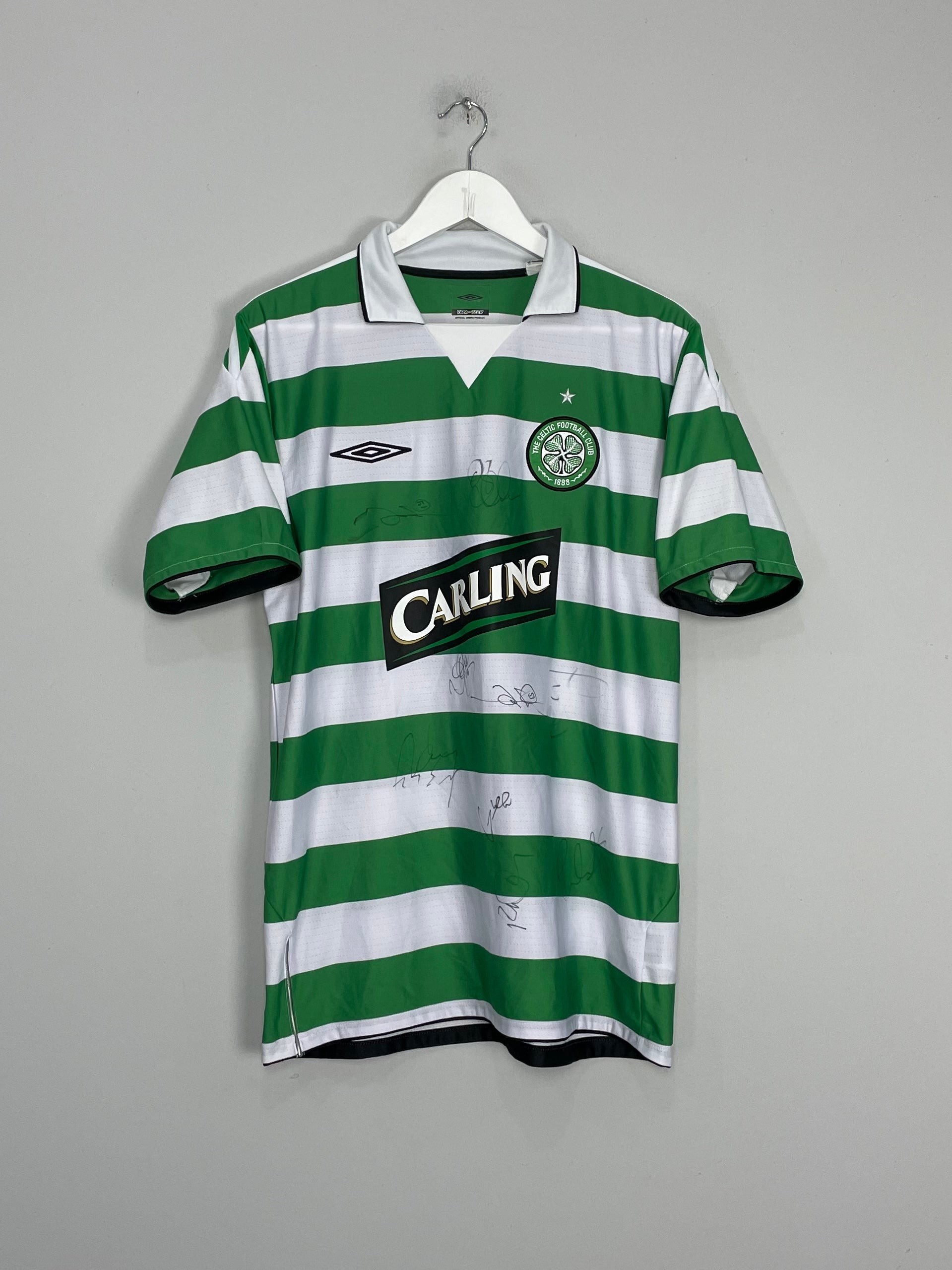 Shop 2004/05 CELTIC JUNINHO #7 *SQUAD SIGNED* HOME SHIRT (L) UMBRO, classic football shirts, vintage football shirts & retro soccer jerseys at Cult Kits