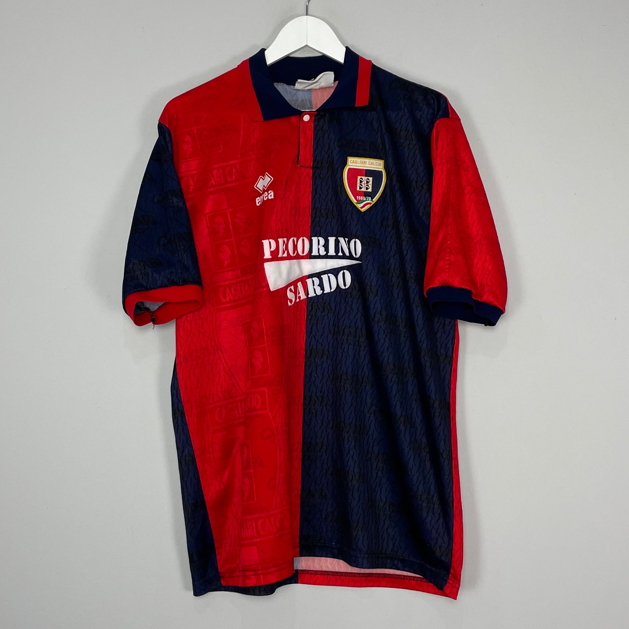Shop 1994/95 CAGLIARI HOME SHIRT (XL) ERREA, classic football shirts, vintage football shirts & retro soccer jerseys at Cult Kits