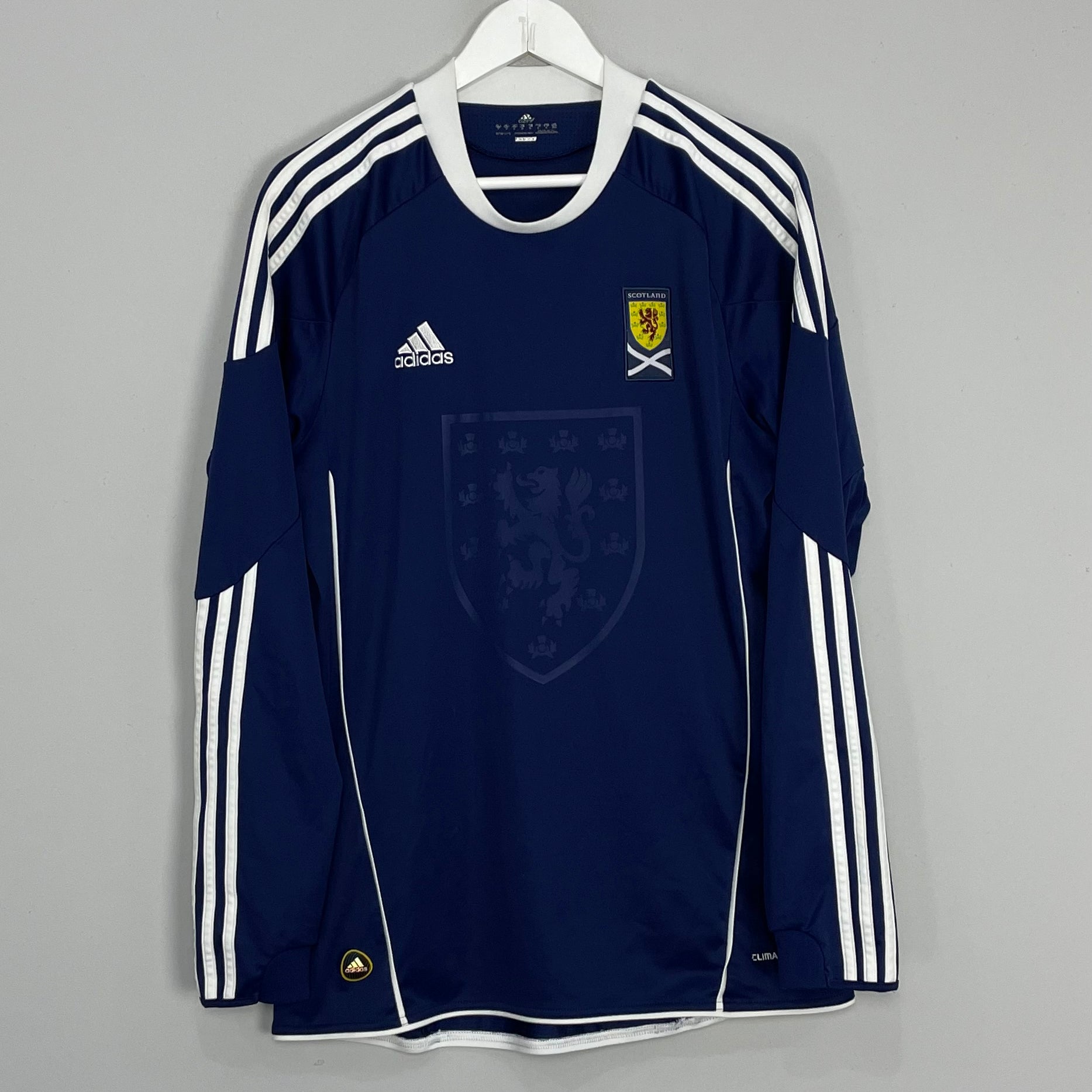 Shop 2010/11 SCOTLAND L/S HOME SHIRT (M) ADIDAS, classic football shirts, vintage football shirts & retro soccer jerseys at Cult Kits
