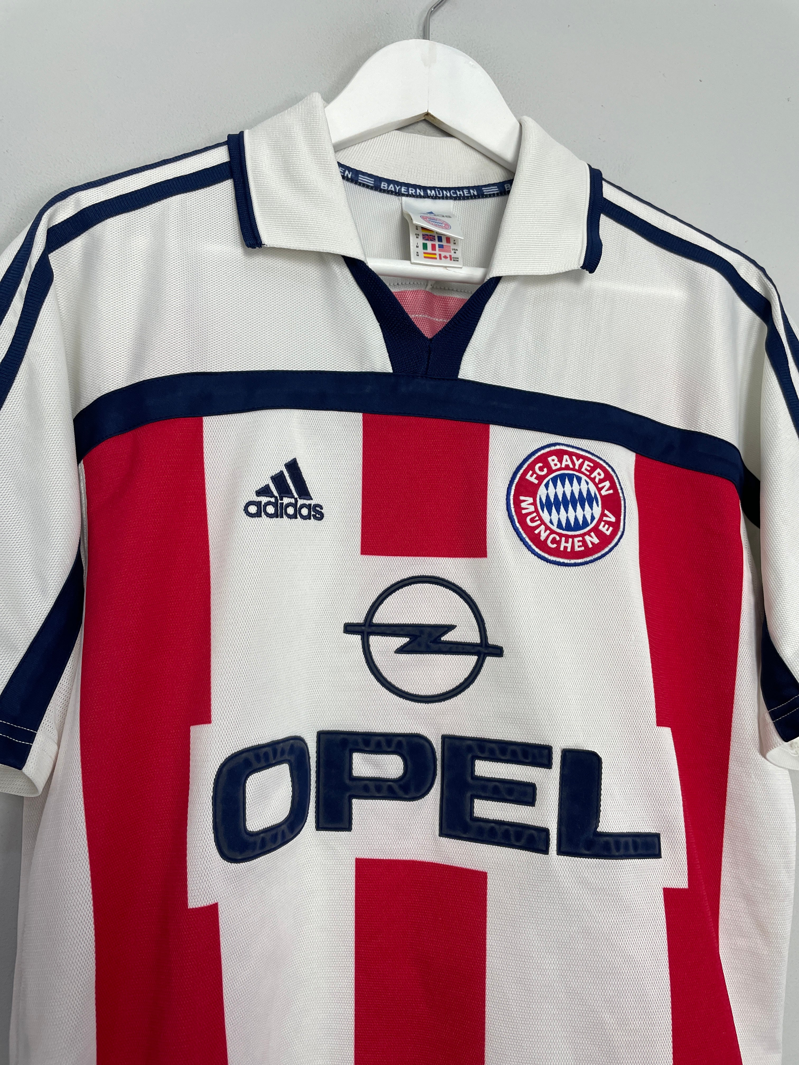 Shop 2000/01 BAYERN MUNICH AWAY SHIRT (M) ADIDAS, classic football shirts, vintage football shirts & retro soccer jerseys at Cult Kits