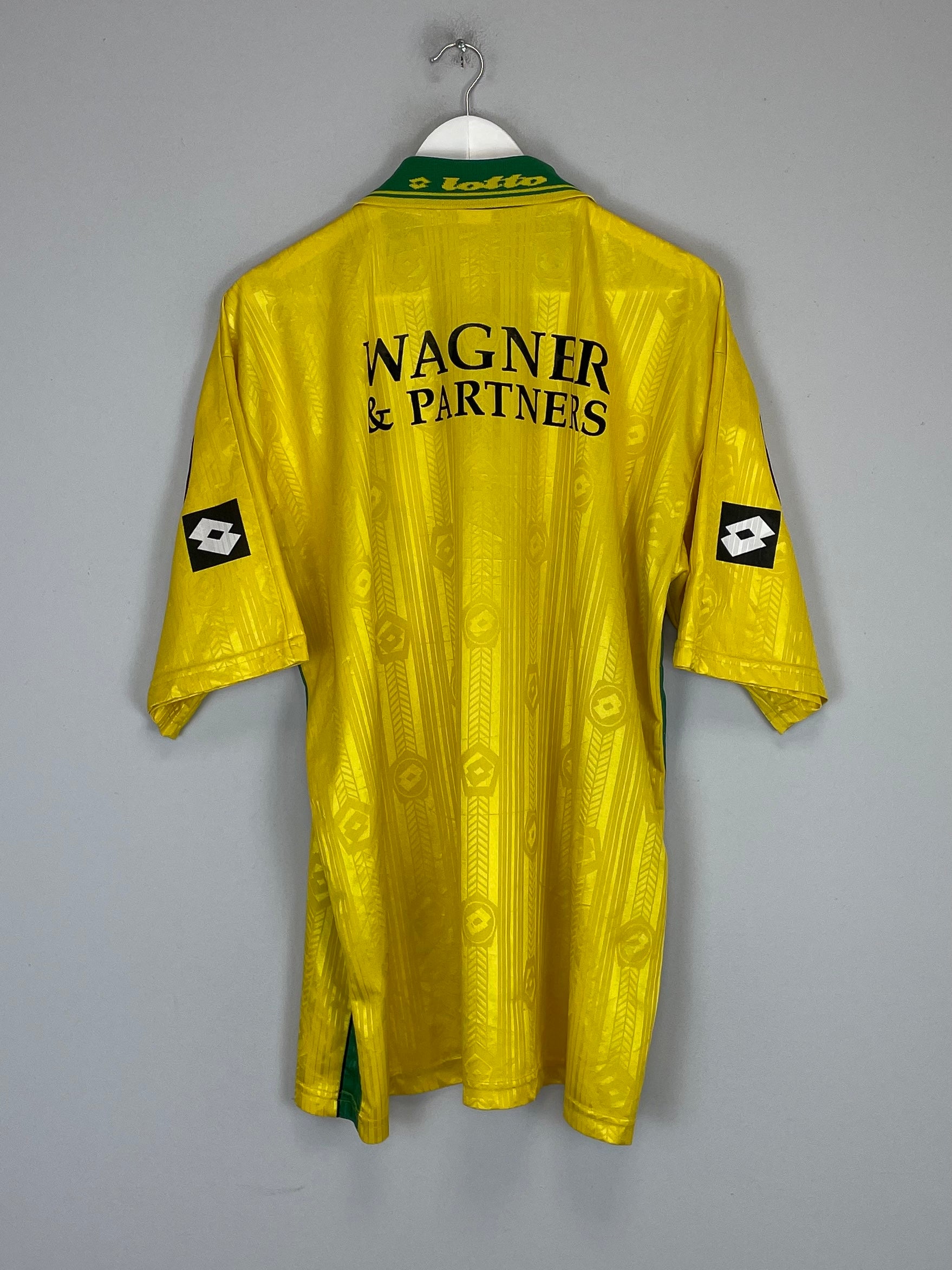 Shop 1999/00 FORTUNA SITTARD HOME SHIRT (XL) LOTTO, classic football shirts, vintage football shirts & retro soccer jerseys at Cult Kits