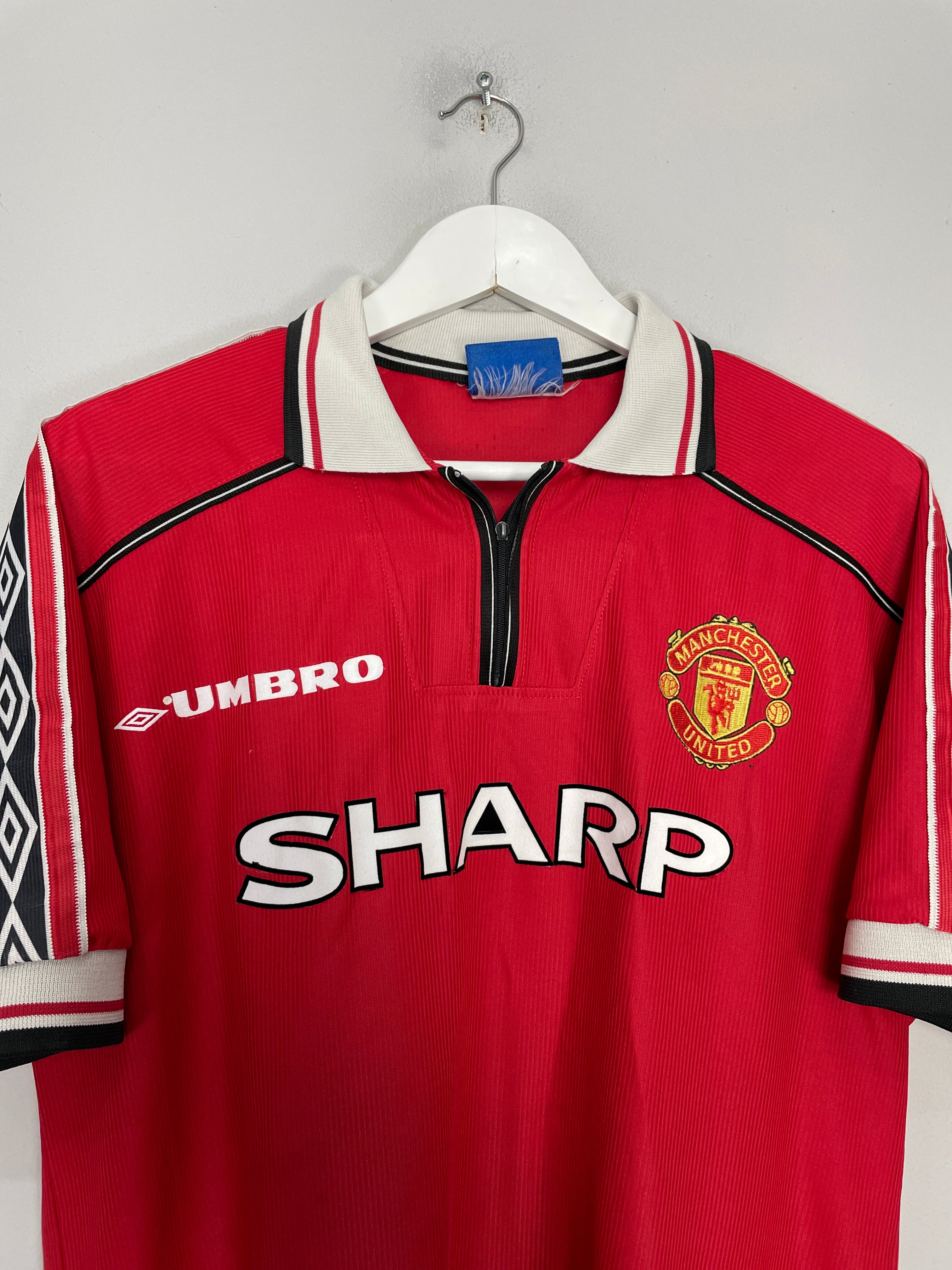 Shop 1998/00 MANCHESTER UNITED BECKHAM #7 HOME SHIRT (L) UMBRO, classic football shirts, vintage football shirts & retro soccer jerseys at Cult Kits