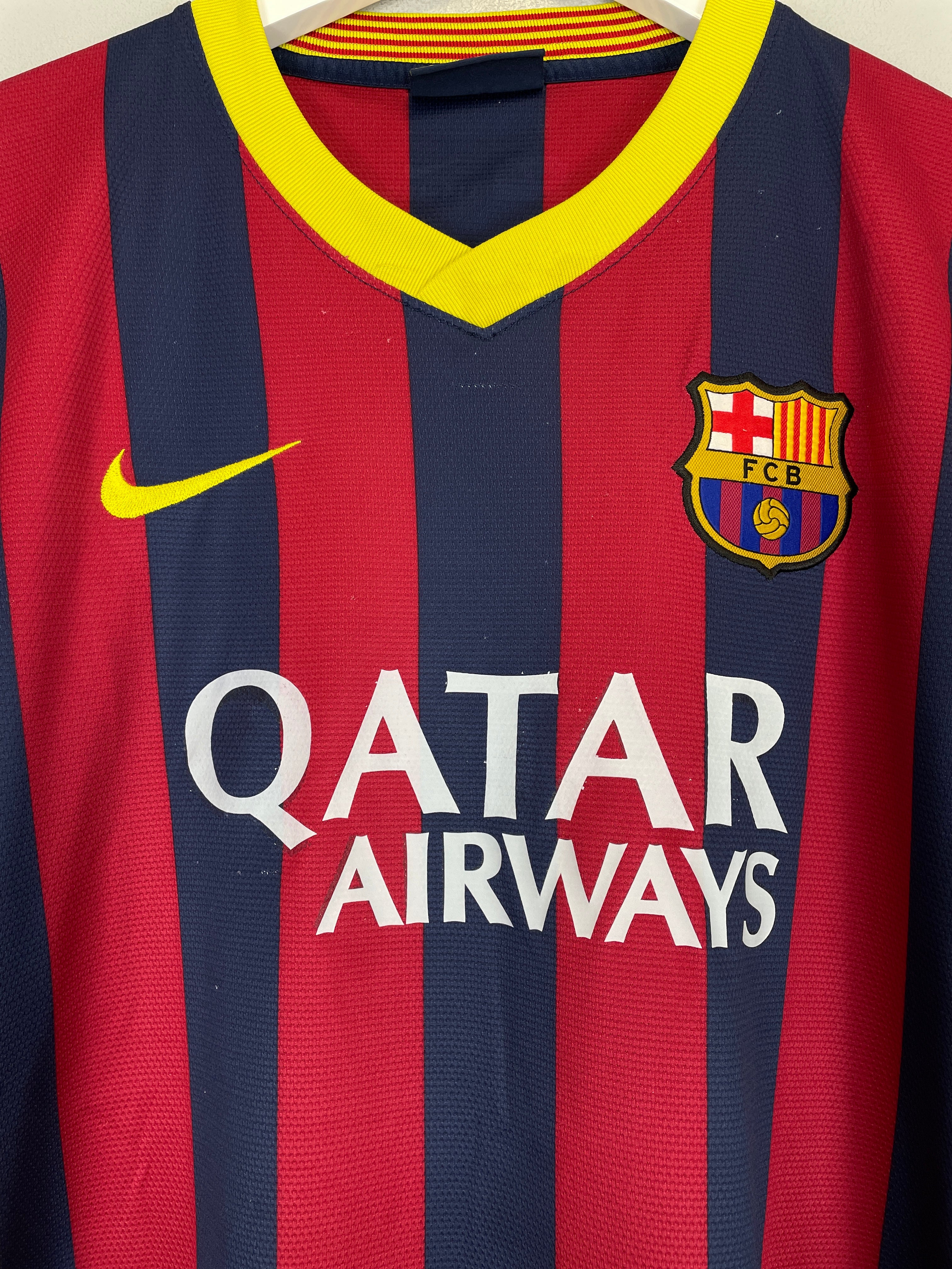 Shop 2013/14 BARCELONA MESSI #10 HOME SHIRT (L) NIKE, classic football shirts, vintage football shirts & retro soccer jerseys at Cult Kits