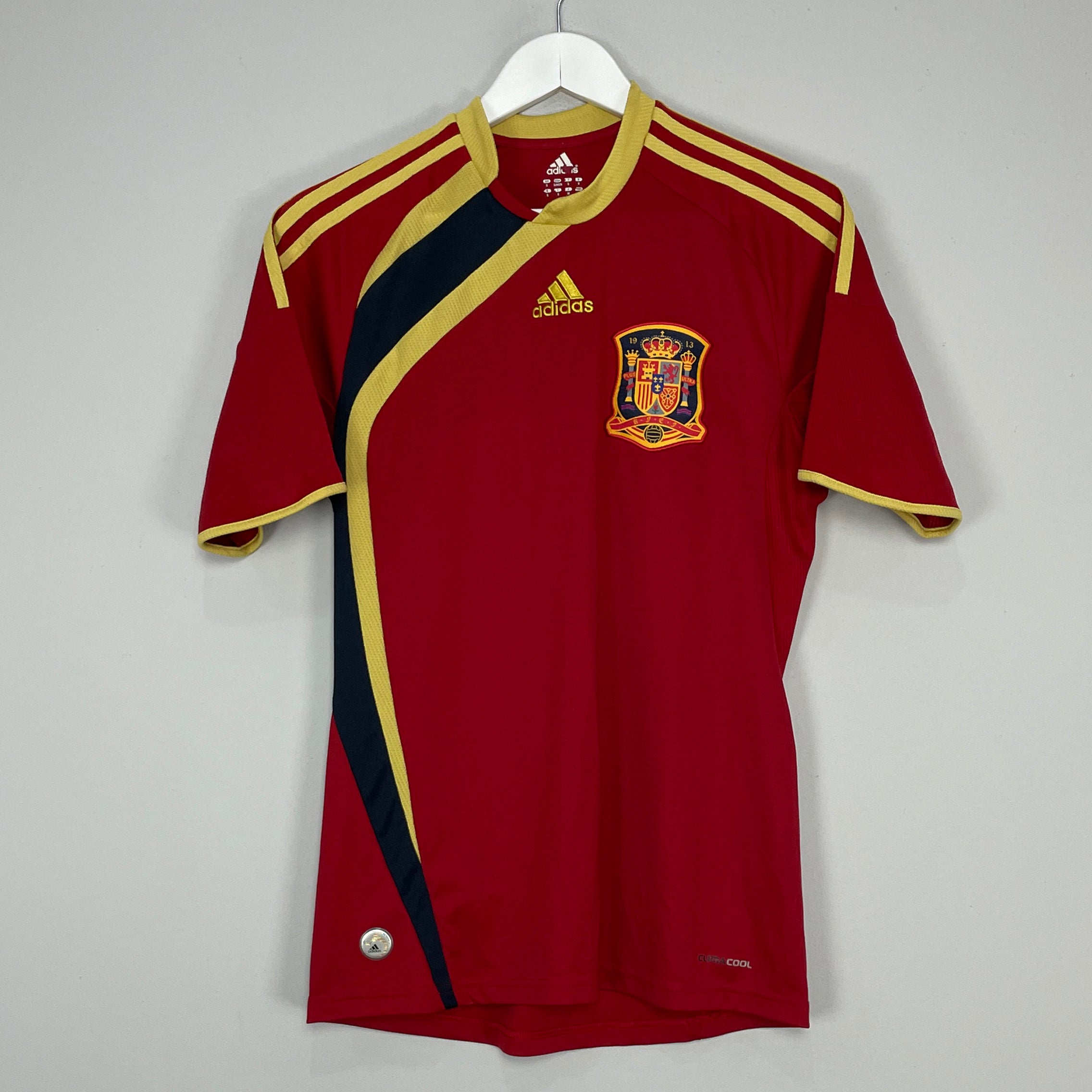Shop 2009 SPAIN CONFEDERATIONS CUP HOME SHIRT (S) ADIDAS, classic football shirts, vintage football shirts & retro soccer jerseys at Cult Kits
