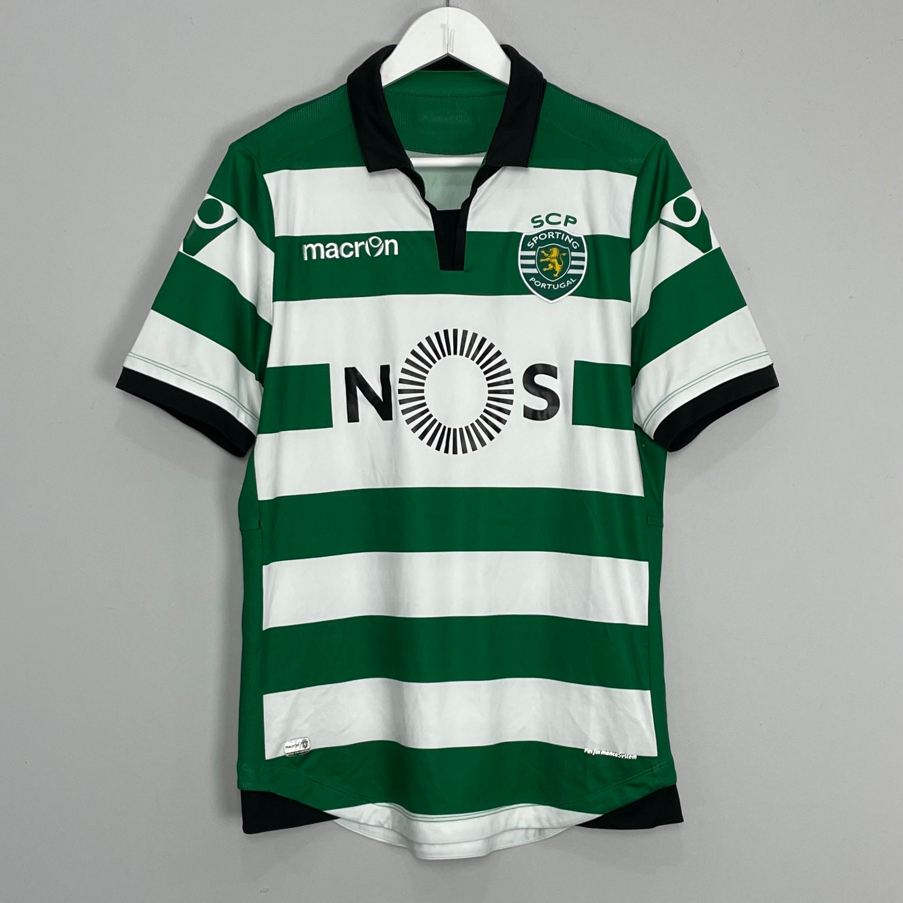 Shop 2016/17 SPORTING CP #7 HOME SHIRT (M) MACRON, classic football shirts, vintage football shirts & retro soccer jerseys at Cult Kits