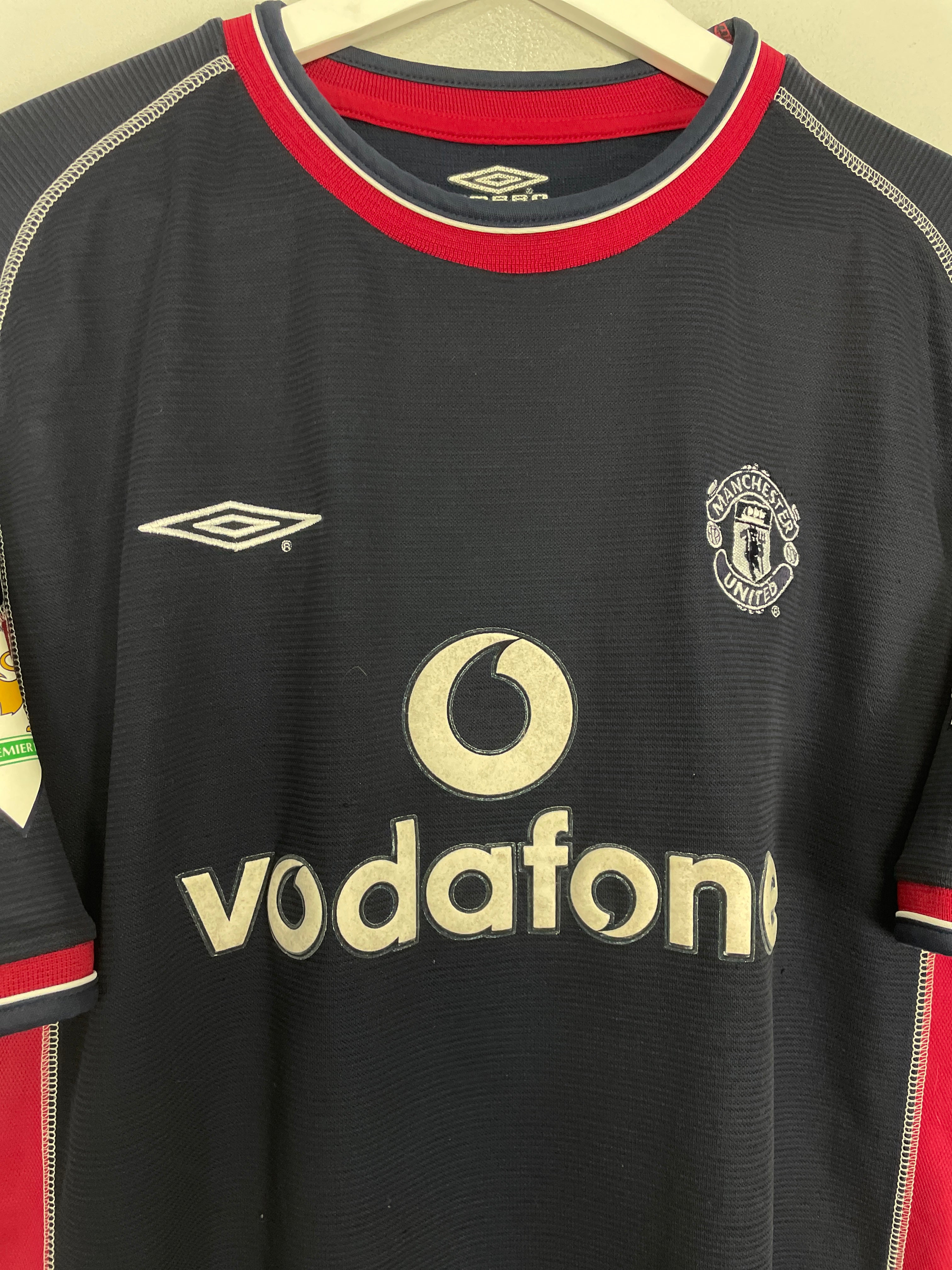 Shop 2000/01 MANCHESTER UNITED BECKHAM #7 THIRD SHIRT (L) UMBRO, classic football shirts, vintage football shirts & retro soccer jerseys at Cult Kits