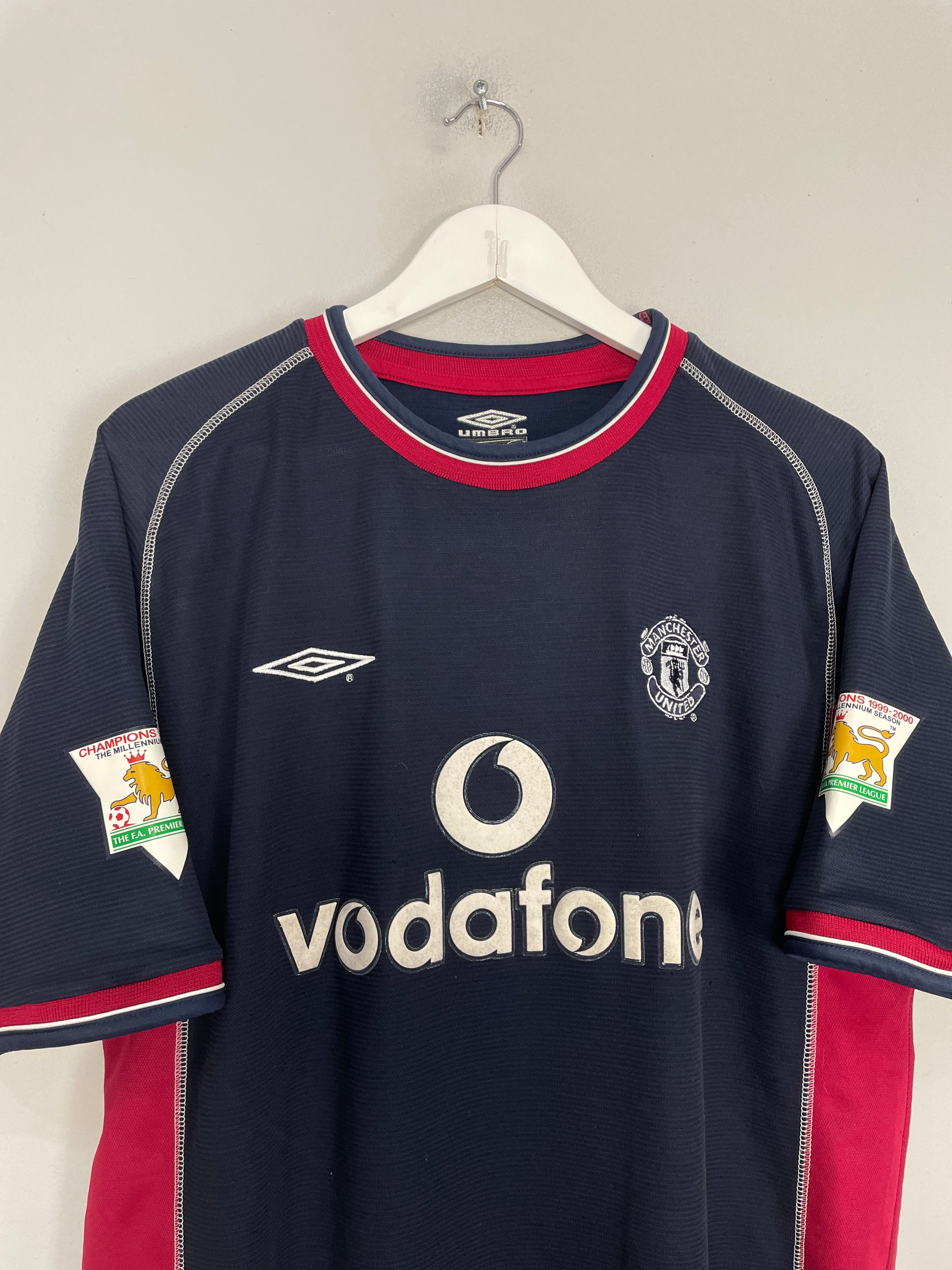Shop 2000/01 MANCHESTER UNITED BECKHAM #7 THIRD SHIRT (L) UMBRO, classic football shirts, vintage football shirts & retro soccer jerseys at Cult Kits