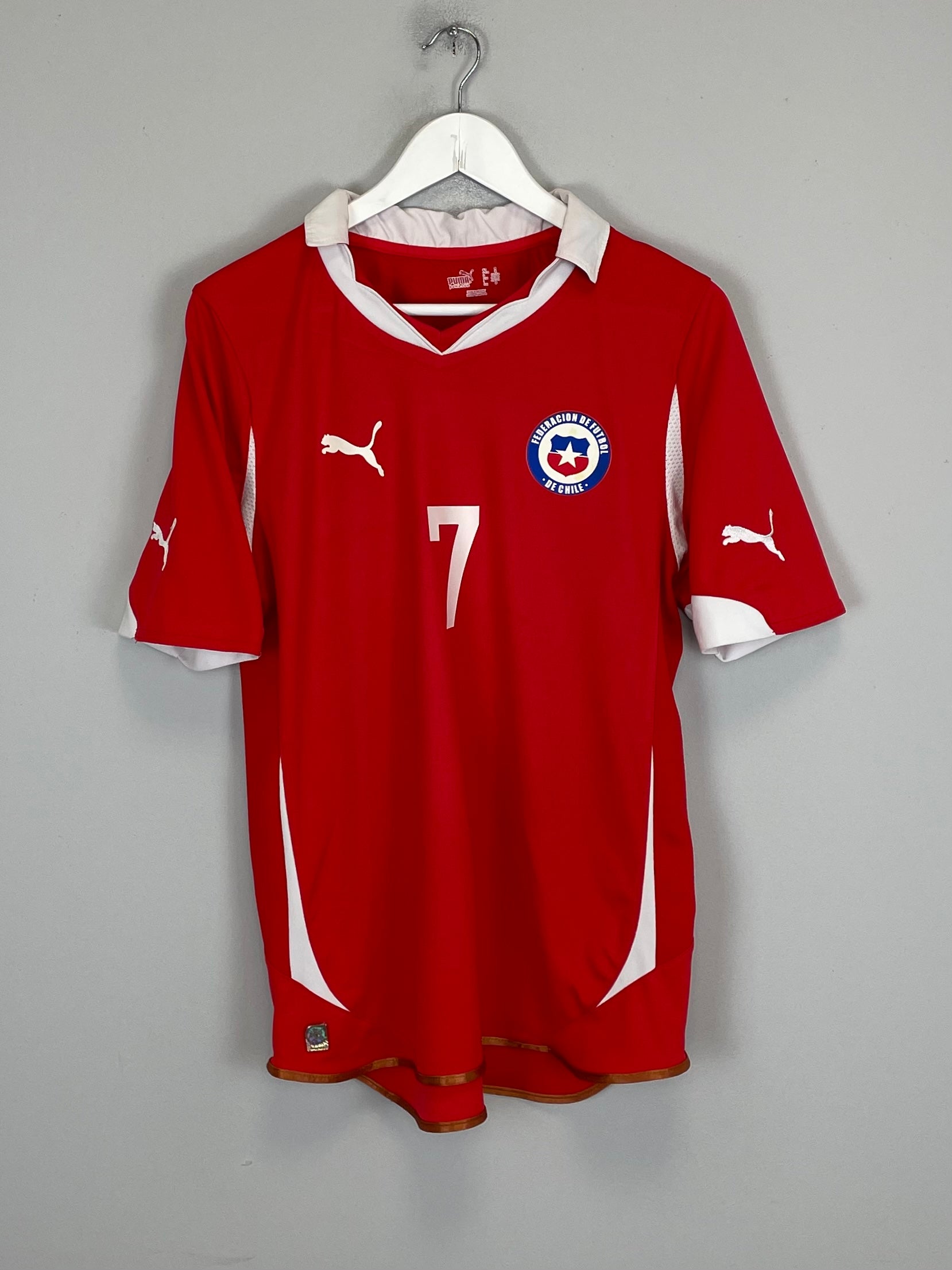 Shop 2011/12 CHILE SANCHEZ #7 HOME SHIRT (M) PUMA, classic football shirts, vintage football shirts & retro soccer jerseys at Cult Kits