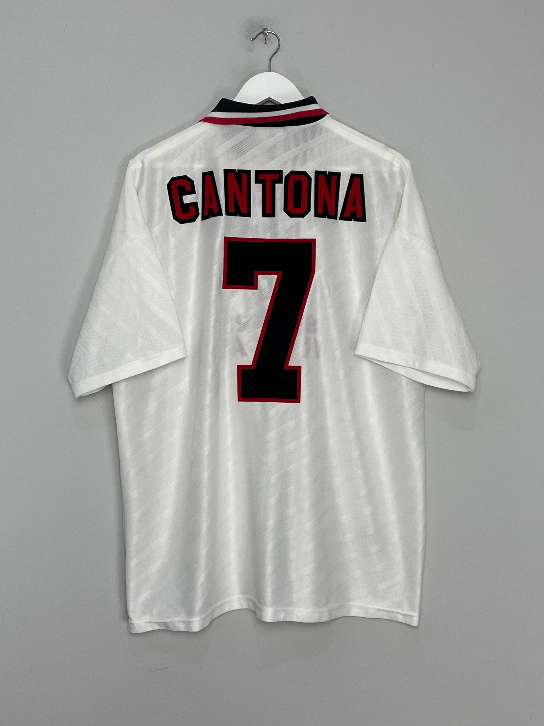 Shop 1996/97 MANCHESTER UNITED CANTONA #7 AWAY SHIRT (XXL) UMBRO, classic football shirts, vintage football shirts & retro soccer jerseys at Cult Kits