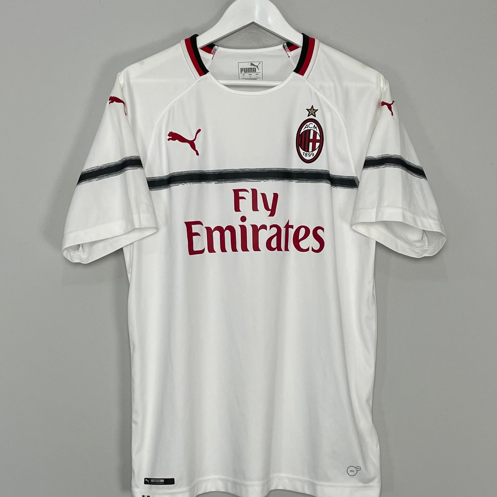 Shop 2018/19 AC MILAN AWAY SHIRT (L) PUMA, classic football shirts, vintage football shirts & retro soccer jerseys at Cult Kits