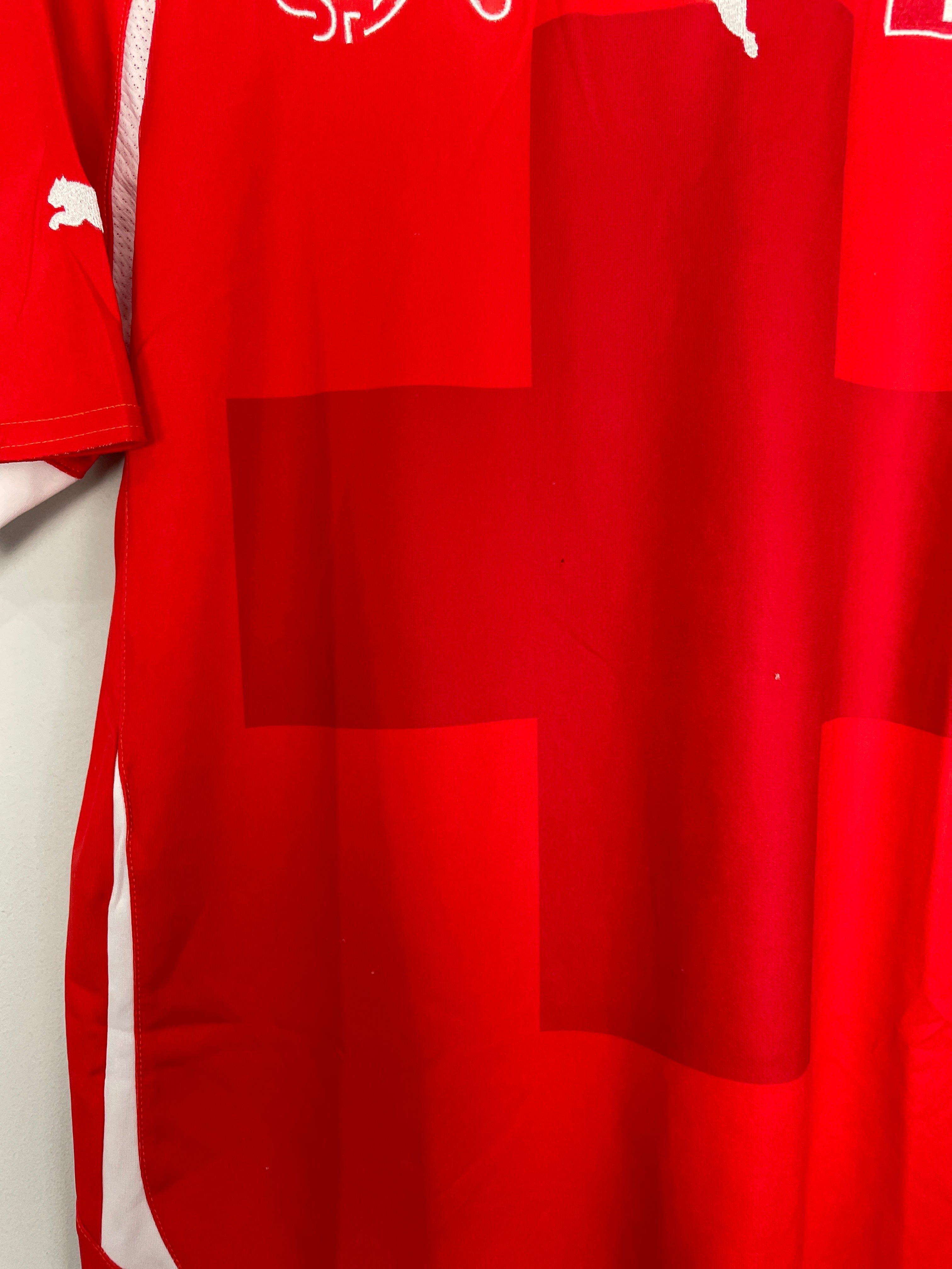 Shop 2010/12 SWITZERLAND *BNWT* HOME SHIRT (L) PUMA, classic football shirts, vintage football shirts & retro soccer jerseys at Cult Kits