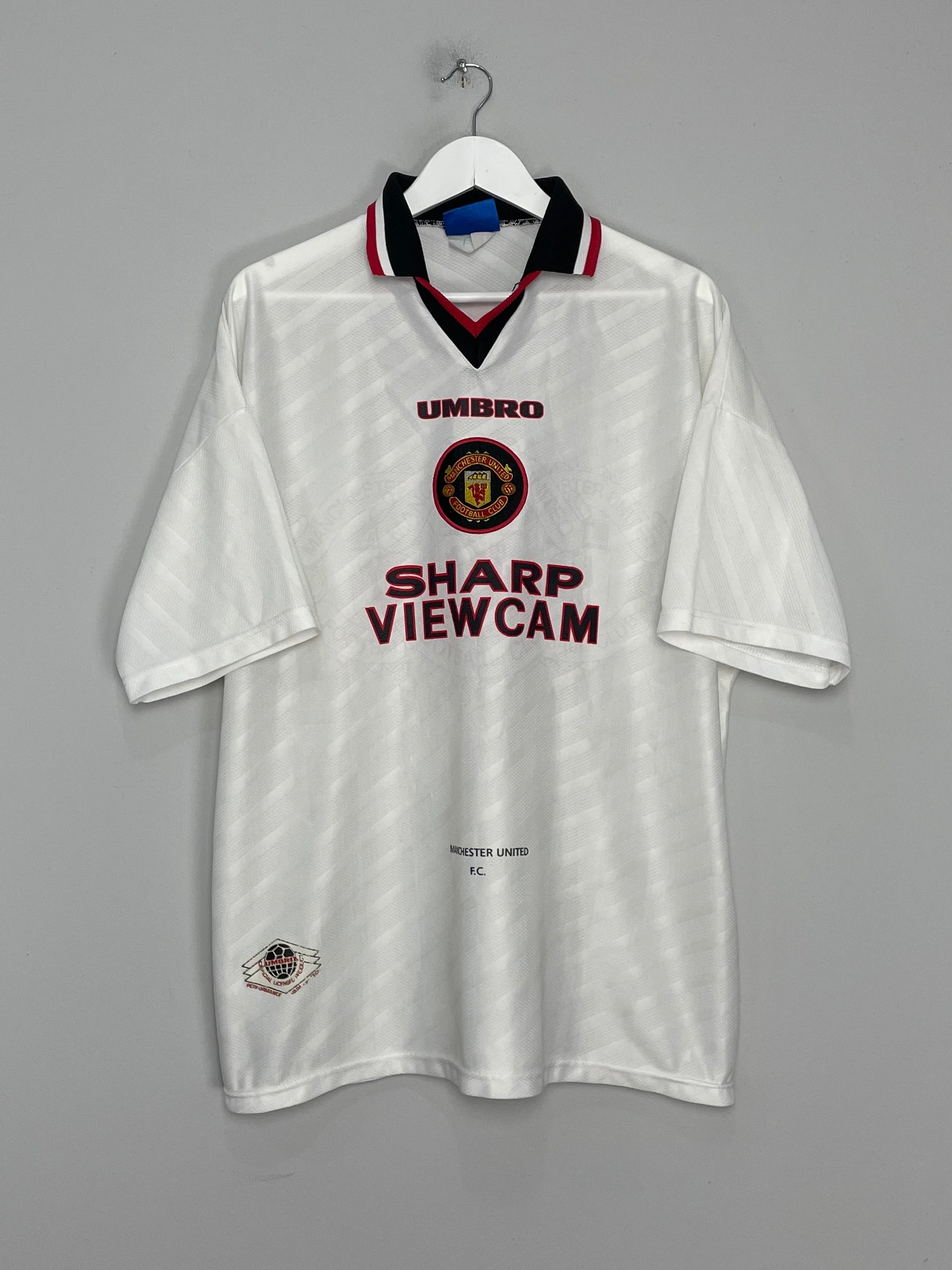 Shop 1996/97 MANCHESTER UNITED CANTONA #7 AWAY SHIRT (XXL) UMBRO, classic football shirts, vintage football shirts & retro soccer jerseys at Cult Kits