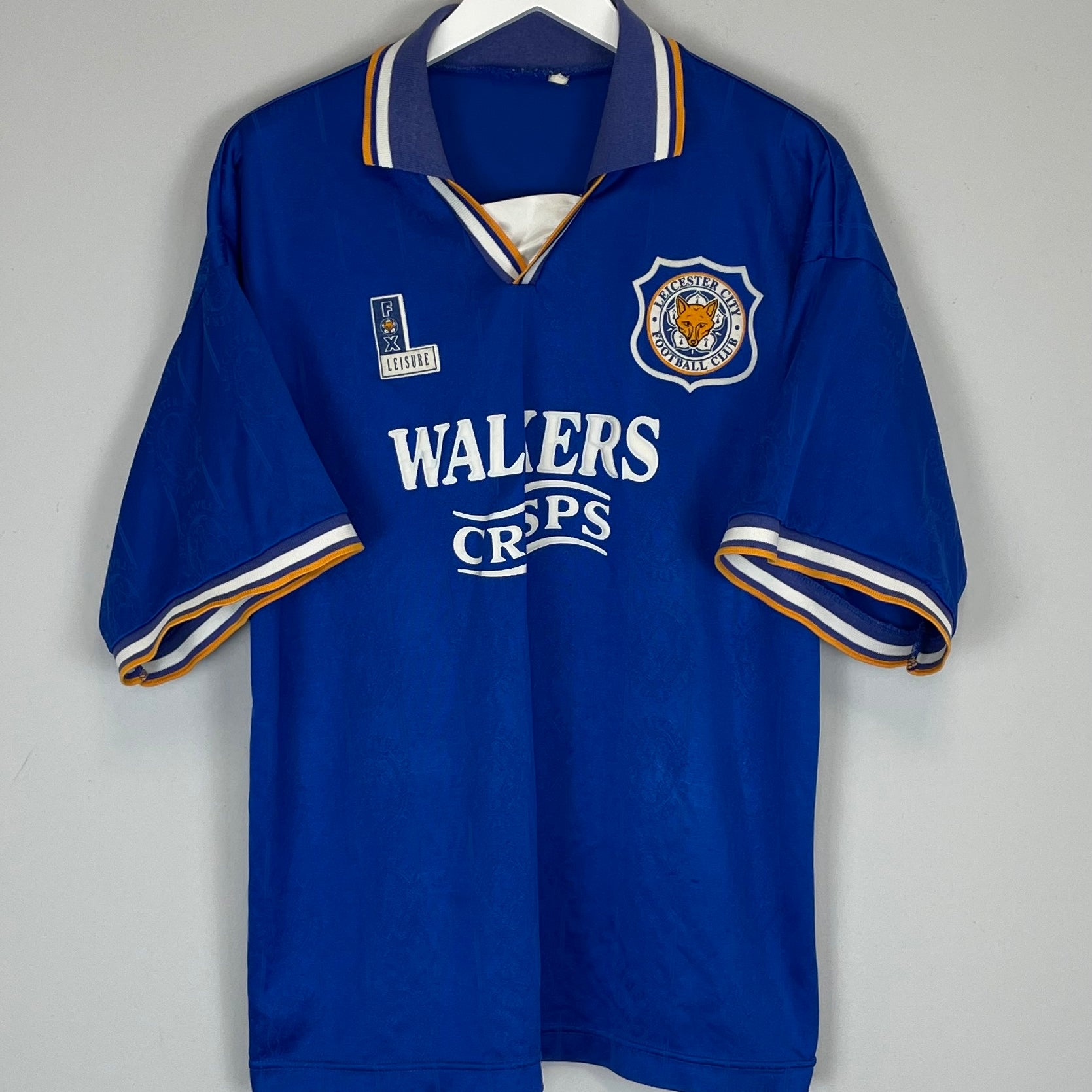 Shop 1994/96 LEICESTER CITY HOME SHIRT (L) FOX LEISURE, classic football shirts, vintage football shirts & retro soccer jerseys at Cult Kits