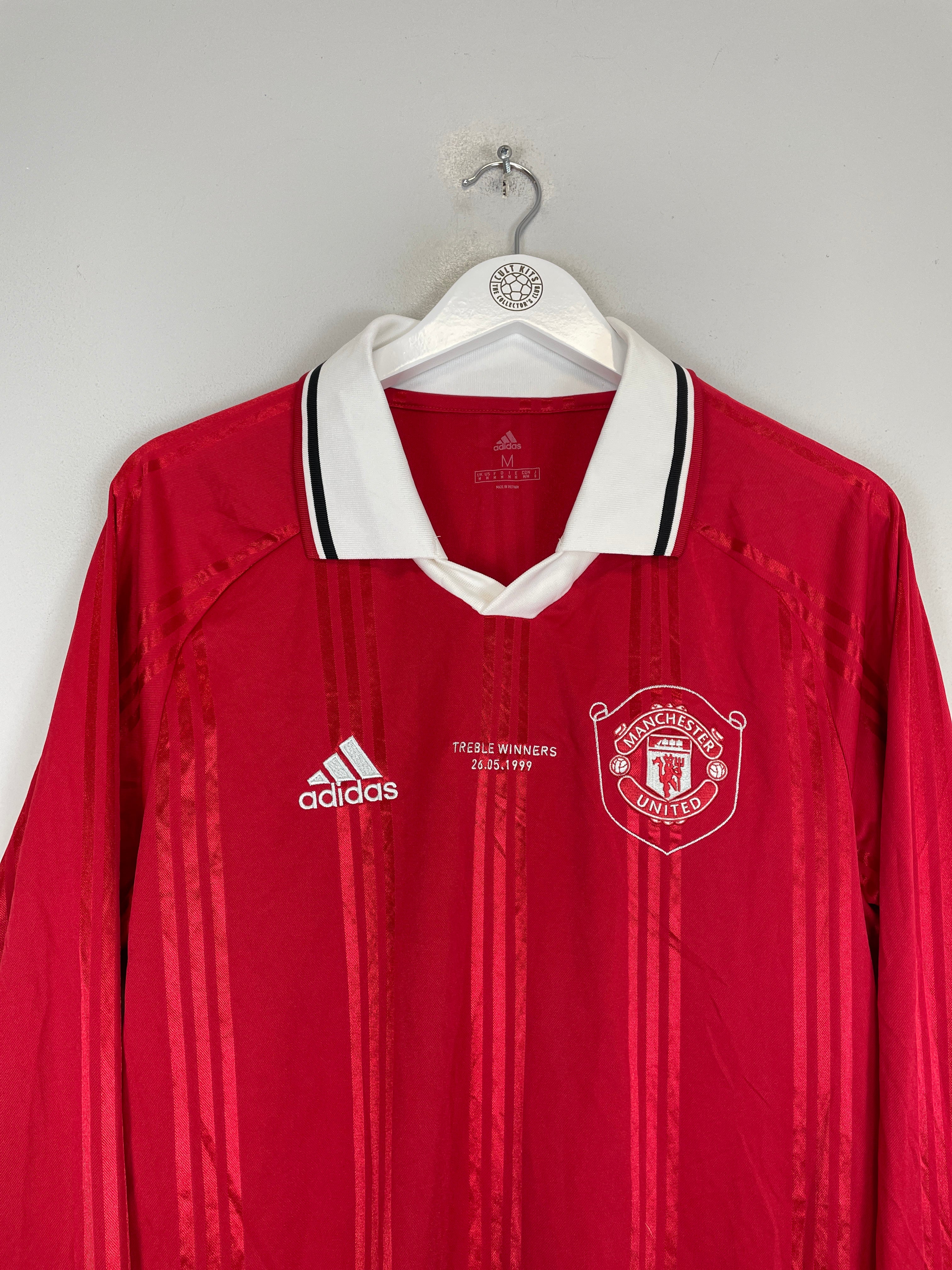 Shop 2019/20 MANCHESTER UNITED ICON L/S SHIRT (M) ADIDAS, classic football shirts, vintage football shirts & retro soccer jerseys at Cult Kits