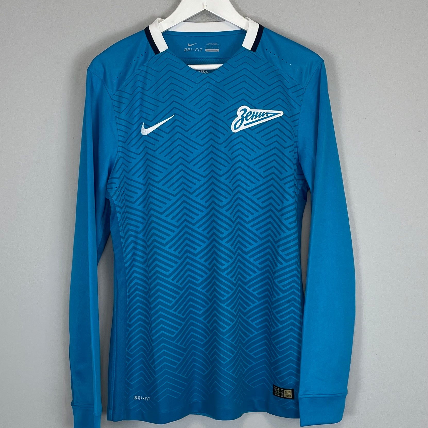 Shop 2015/16 ZENIT ST PETERSBURG *PLAYER ISSUE* L/S HOME SHIRT (M) NIKE, classic football shirts, vintage football shirts & retro soccer jerseys at Cult Kits