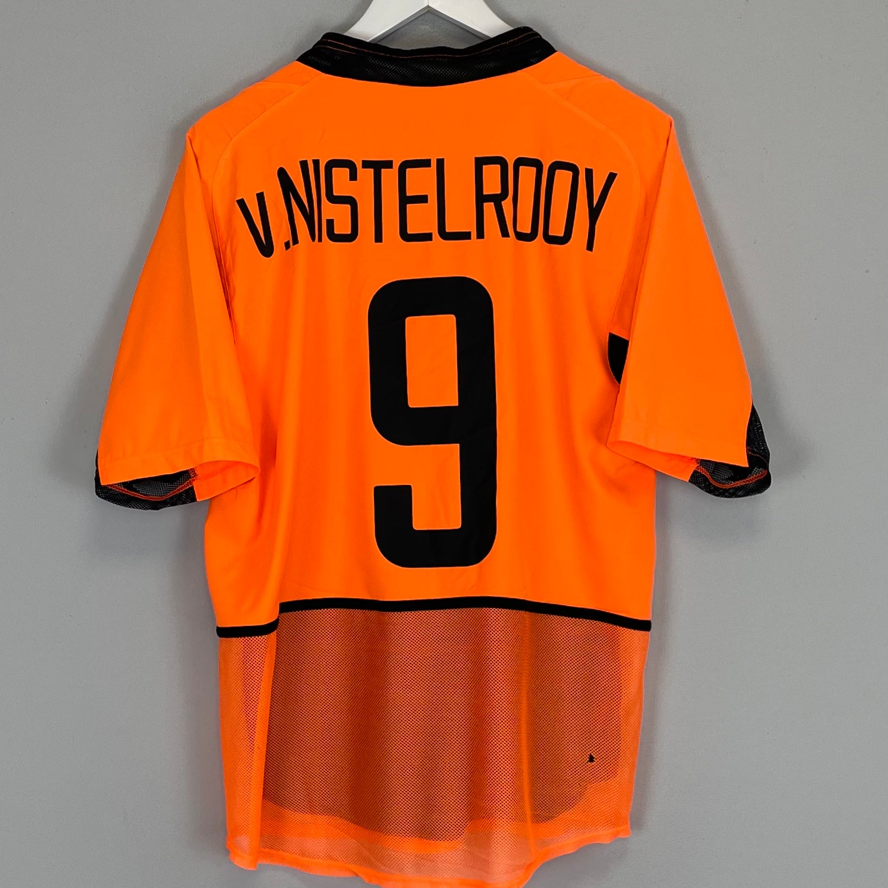 Shop 2002/04 NETHERLANDS V.NISTELROOY #9 *PLAYER ISSUE* HOME SHIRT (M) NIKE, classic football shirts, vintage football shirts & retro soccer jerseys at Cult Kits