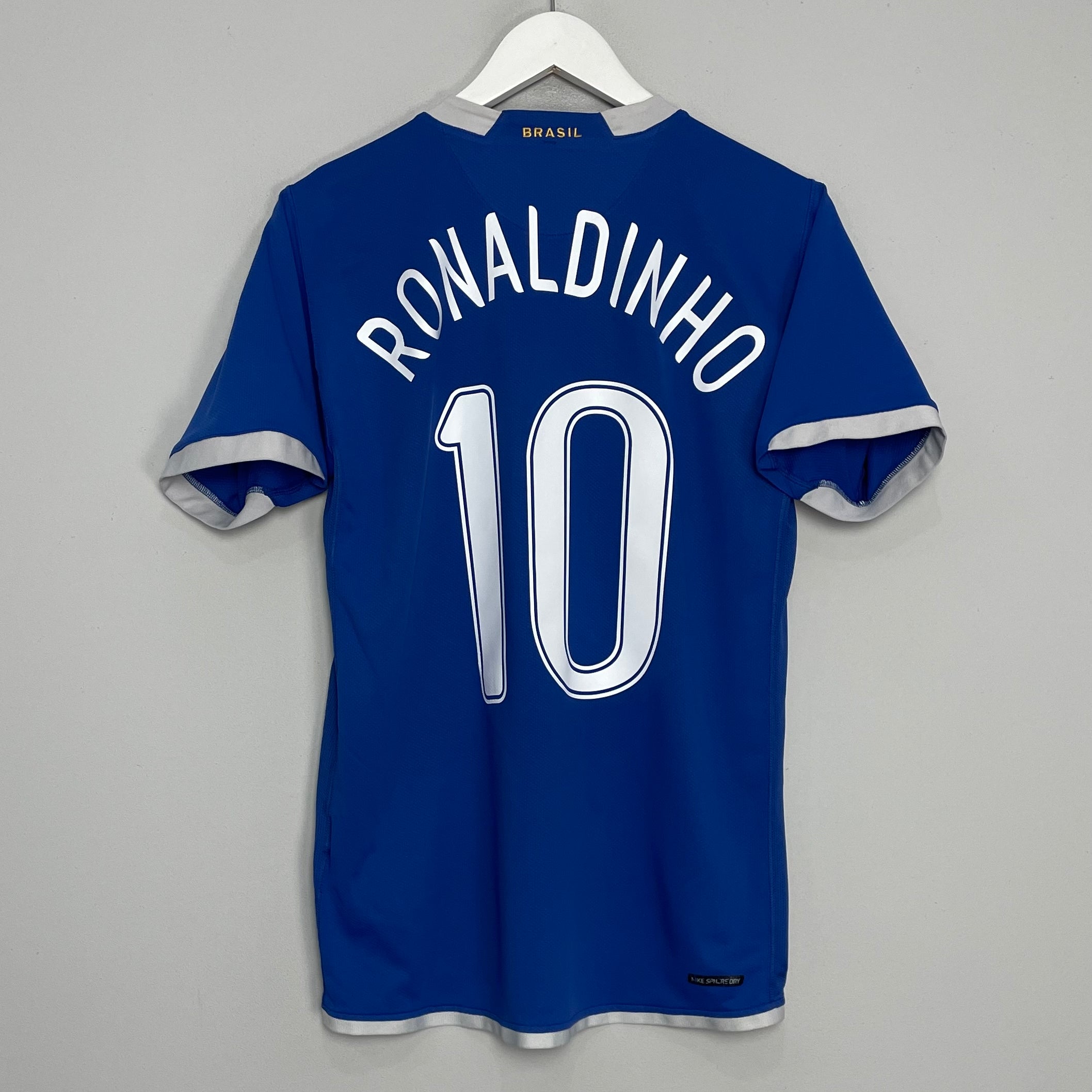 Shop 2006/07 BRAZIL RONALDINHO #10 AWAY SHIRT (S) NIKE, classic football shirts, vintage football shirts & retro soccer jerseys at Cult Kits