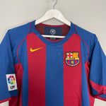 Shop 2004/05 BARCELONA RONALDINHO #10 HOME SHIRT (M) NIKE, classic football shirts, vintage football shirts & retro soccer jerseys at Cult Kits