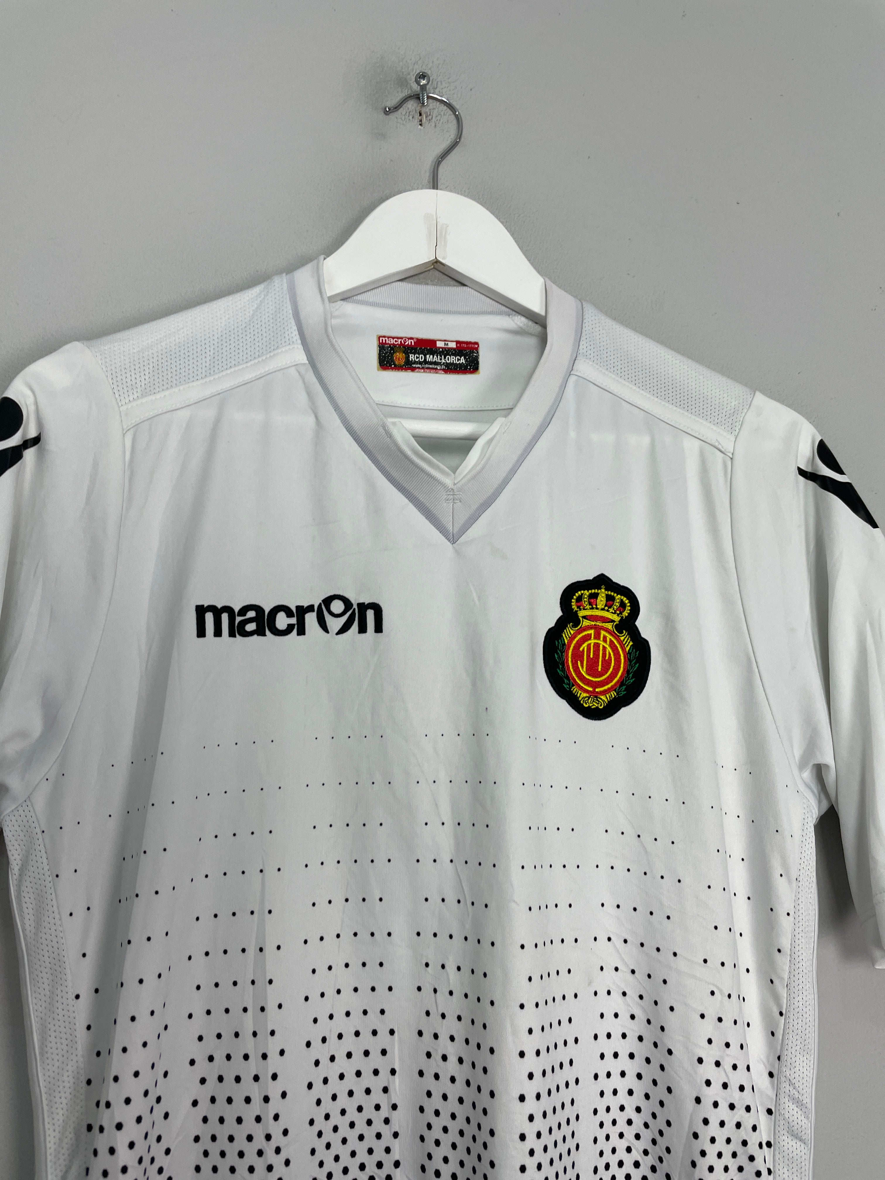 Shop 2015/16 REAL MALLORCA AWAY SHIRT (M) MACRON, classic football shirts, vintage football shirts & retro soccer jerseys at Cult Kits